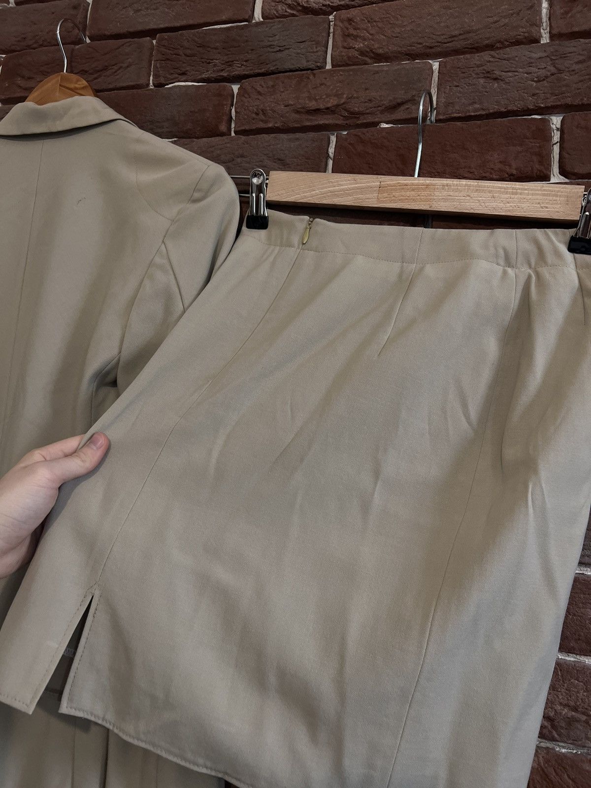 Dries Van Noten Vintage Dries Van Noten Wool Suit Vest Skirt Set Womens Size XS / US 0-2 / IT 36-38 - 8 Thumbnail
