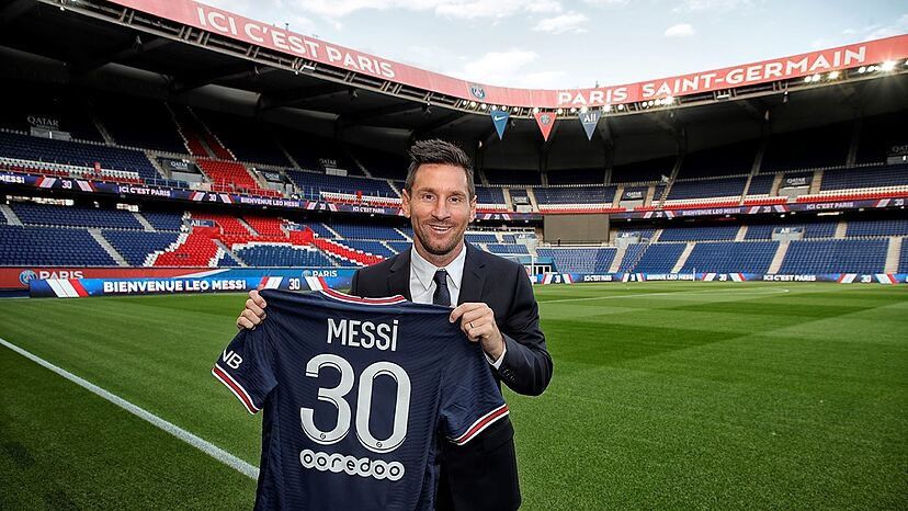 Vintage PSG NIKE 2021/2022 FOOTBALL HOME JERSEY #30 MESSI Size US S / EU 44-46 / 1 - 13 Thumbnail