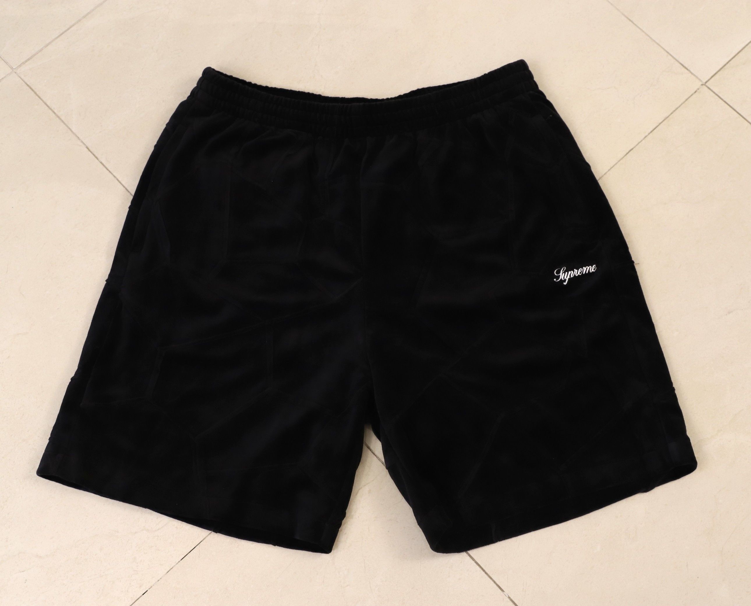 Supreme Supreme SS25 Patchwork Velour Short Black size Medium Size US 32 / EU 48 - 4 Thumbnail