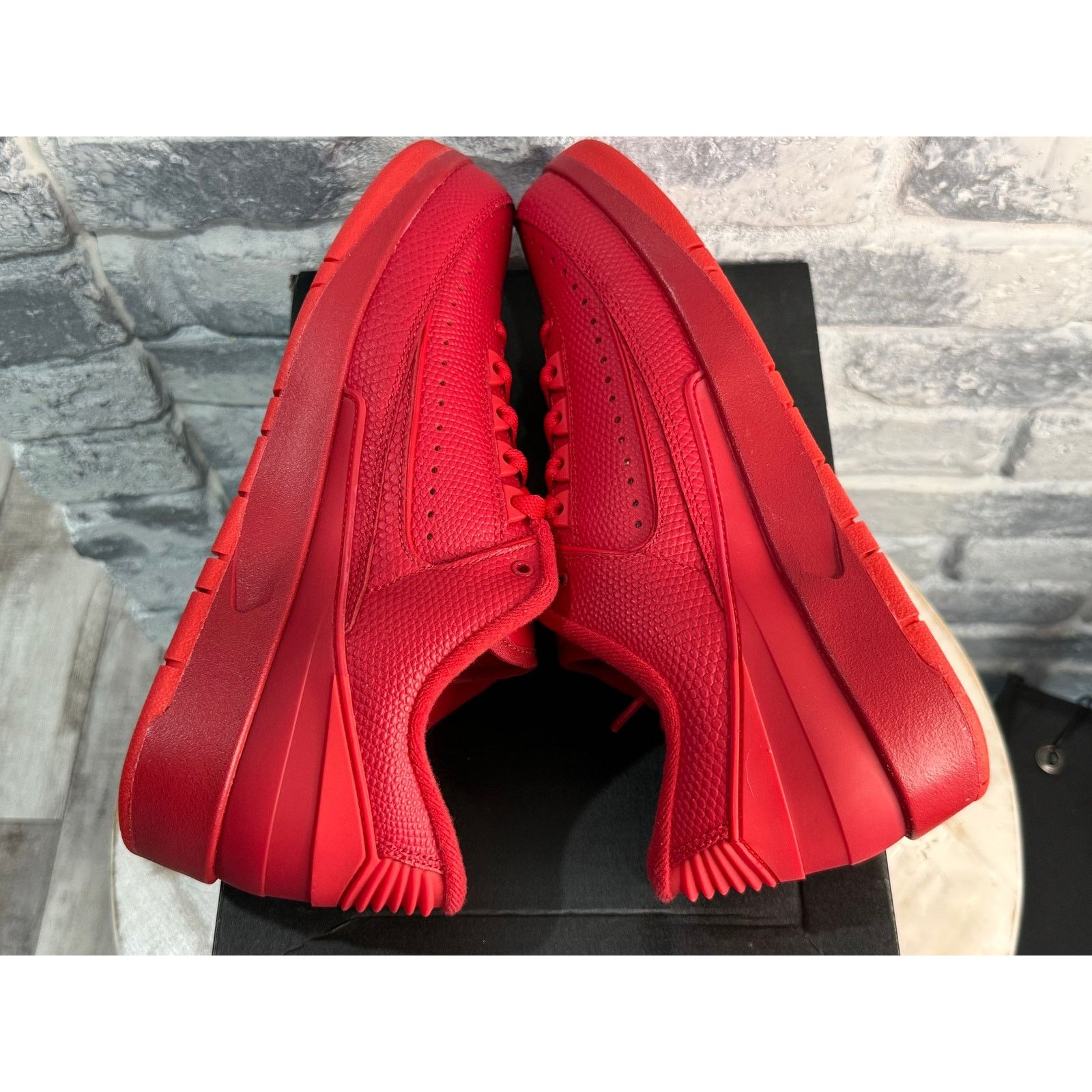 Jordan Brand Jordan 2 Retro Low Gym Red Size 7.5 832819-606 Rare Sneaker Size US 7.5 / EU 40-41 - 6 Thumbnail