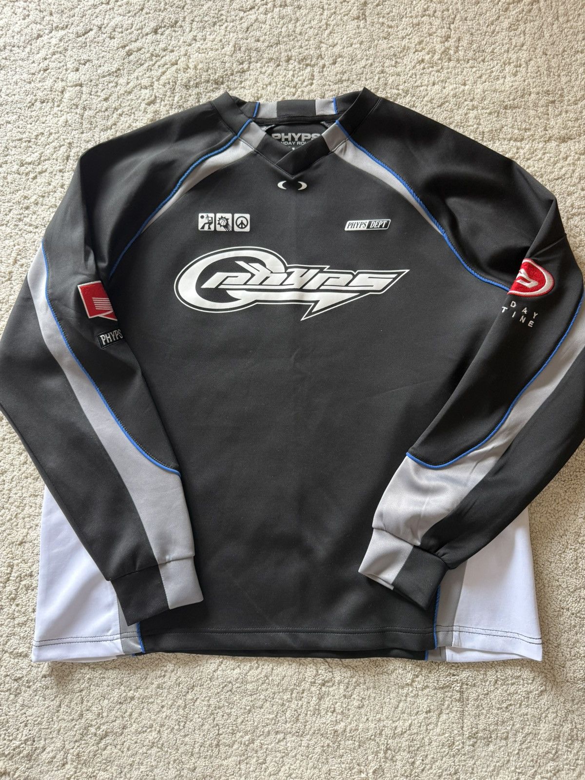 Other Phyps black and grey long sleeve shirt Size L Size US L / EU 52-54 / 3 - 1 Thumbnail