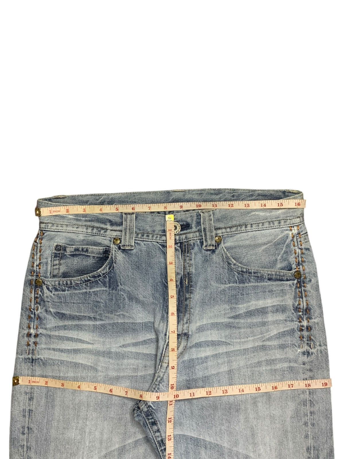 Japanese Brand Vintage Japanese Brand Light Wash Distressed Bootcut Jeans Size US 33 - 11 Thumbnail