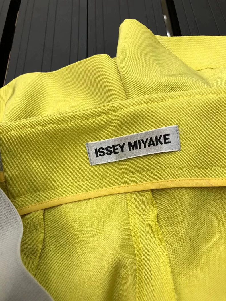 Issey Miyake issey miyake size:3 Yellow shorts Size 31" - 3 Thumbnail