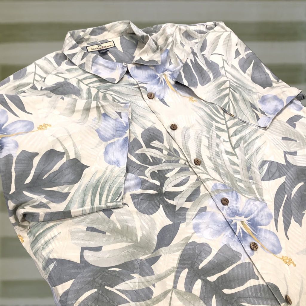 Tommy Bahama Tommy Bahama Island Zone Silk Hawaiian Shirt Men XL Multicolor Floral Loop Collar Button-Up Short Sleeve Casual Size US XL / EU 56 / 4 - 1 Thumbnail