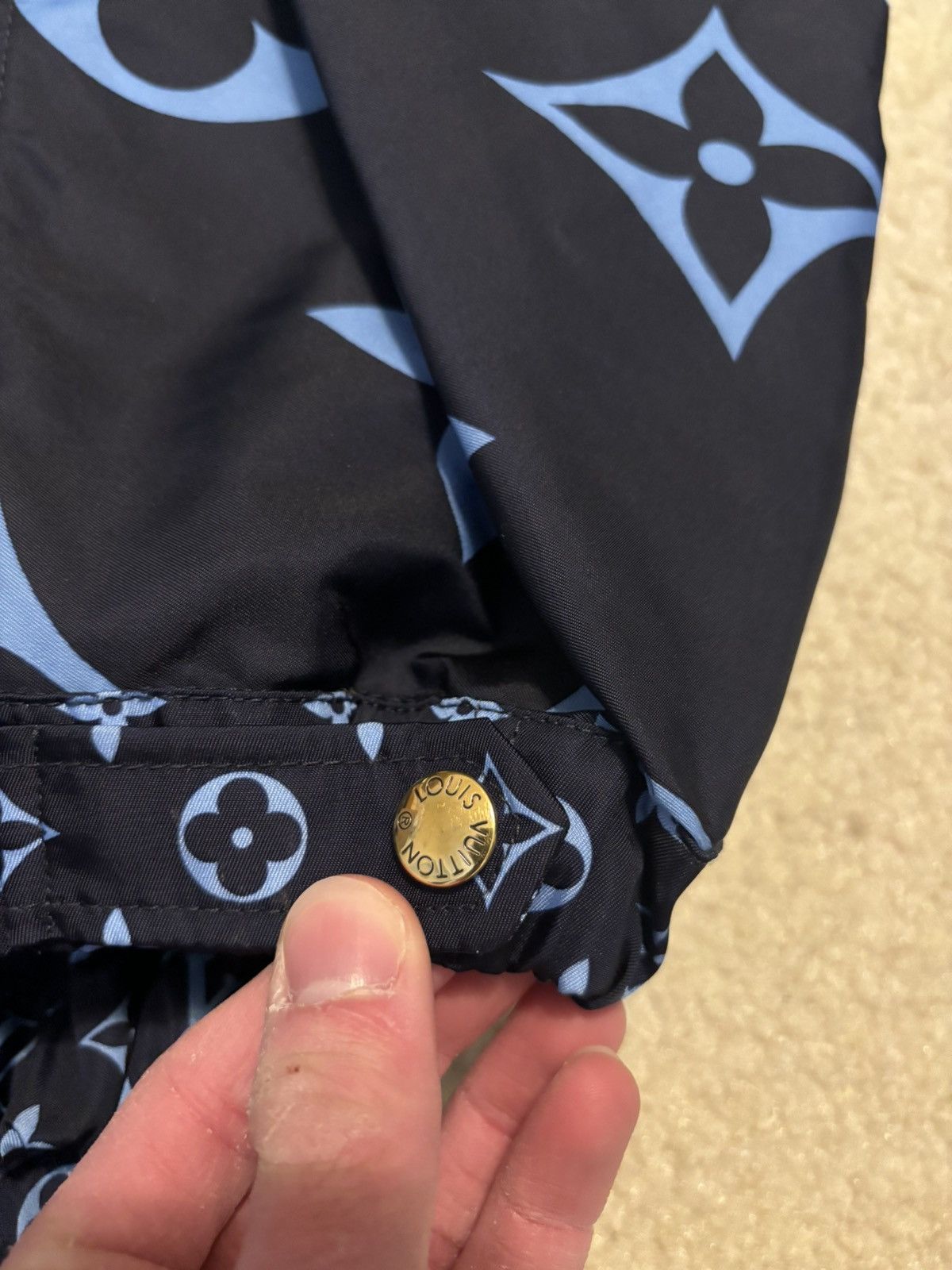 Louis Vuitton Louis Vuitton LV Monogram Midnight Hooded Jacket Size US XS / EU 42 / 0 - 4 Thumbnail