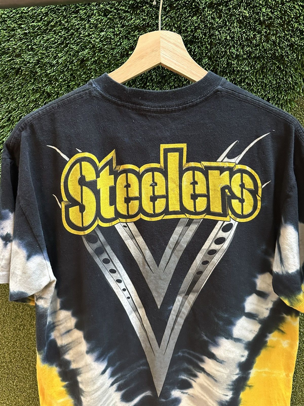 Majestic × NFL × Vintage NFL Pittsburgh Steelers Tye Dye Logo T-shirt Medium Size US M / EU 48-50 / 2 - 5 Thumbnail