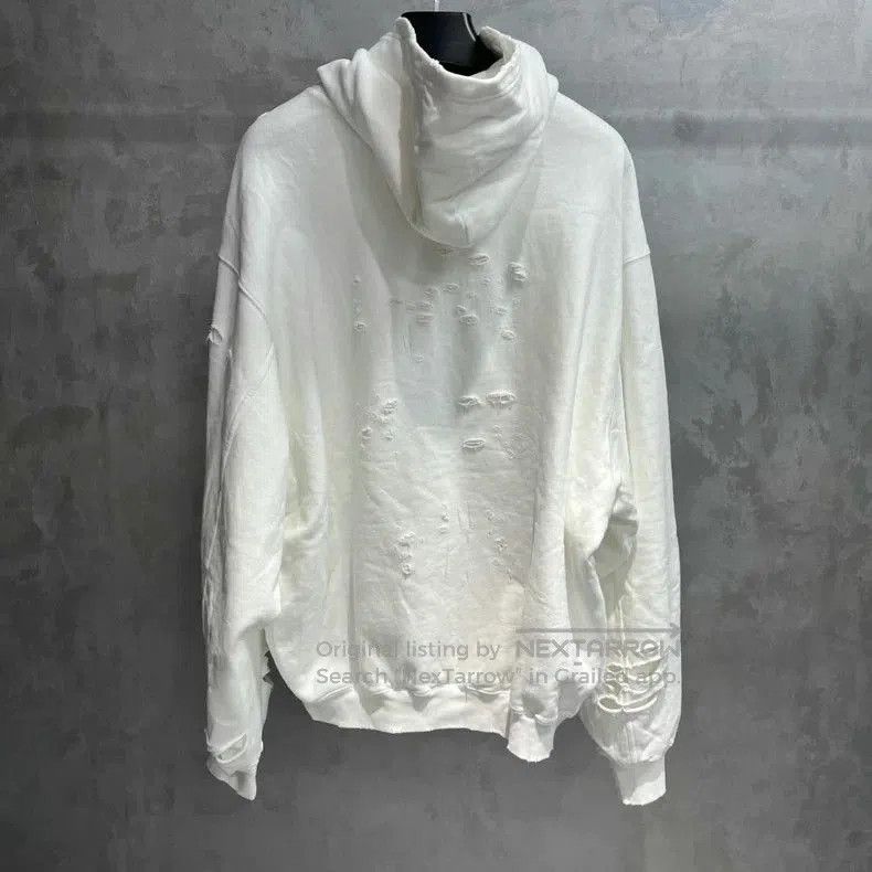 Balenciaga Balenciaga White Logo Distressed Sweatshirt. Size US XS / EU 42 / 0 - 2 Thumbnail
