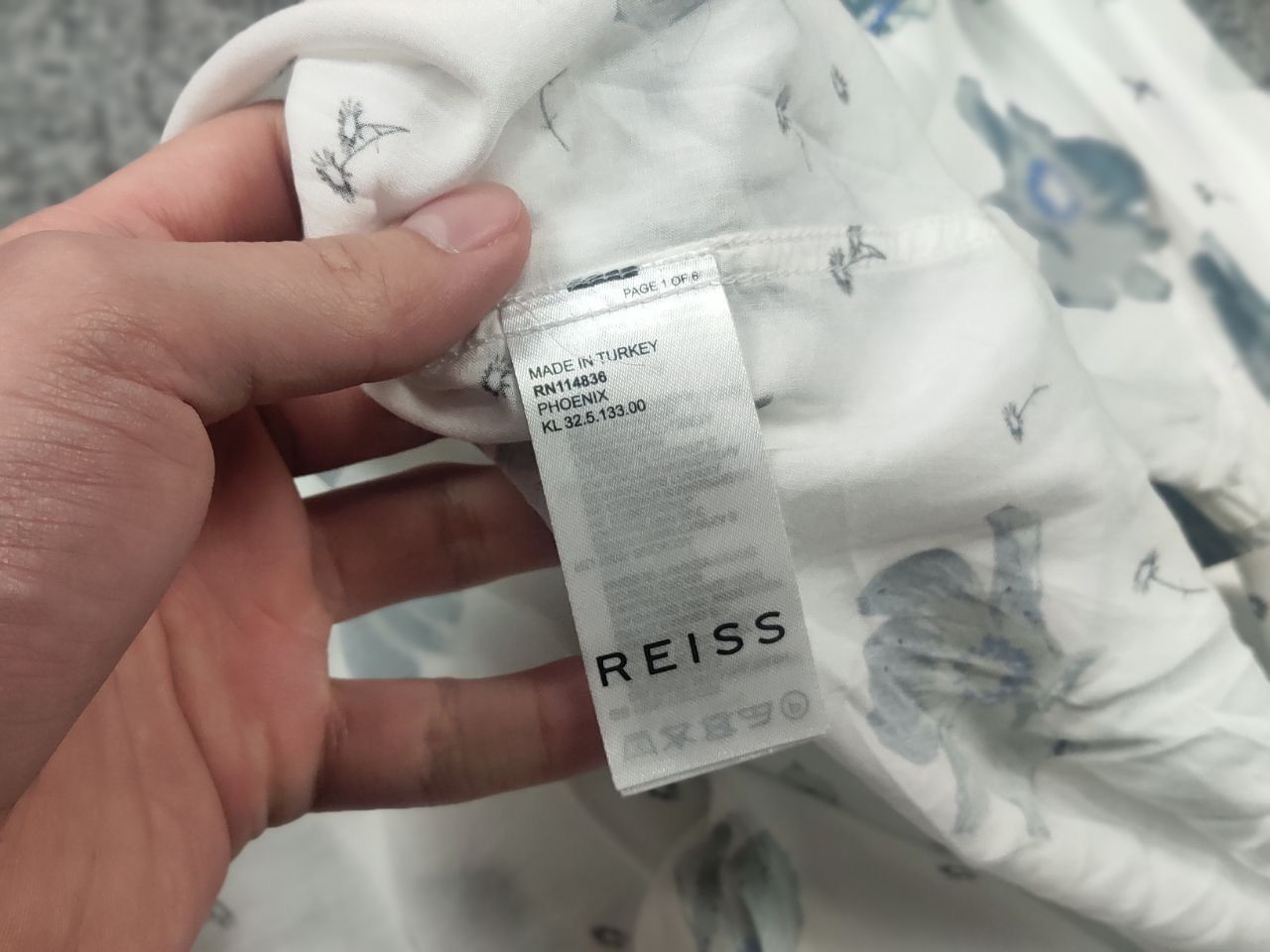 Reiss Reiss white viscose casual Button Shirt blue flower logo Size US L / EU 52-54 / 3 - 11 Thumbnail