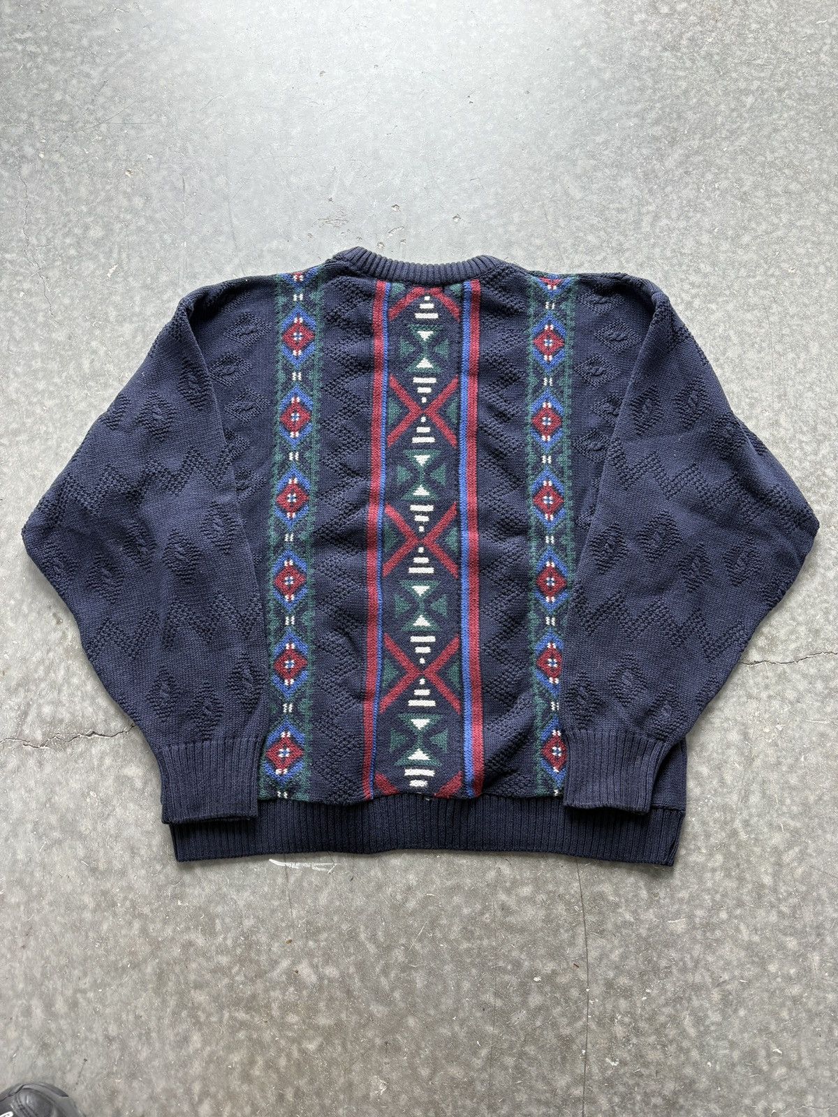 Vintage Vintage 90s Alexander Julian Aztec Sweater Cable Knit Boxy Size US L / EU 52-54 / 3 - 6 Thumbnail
