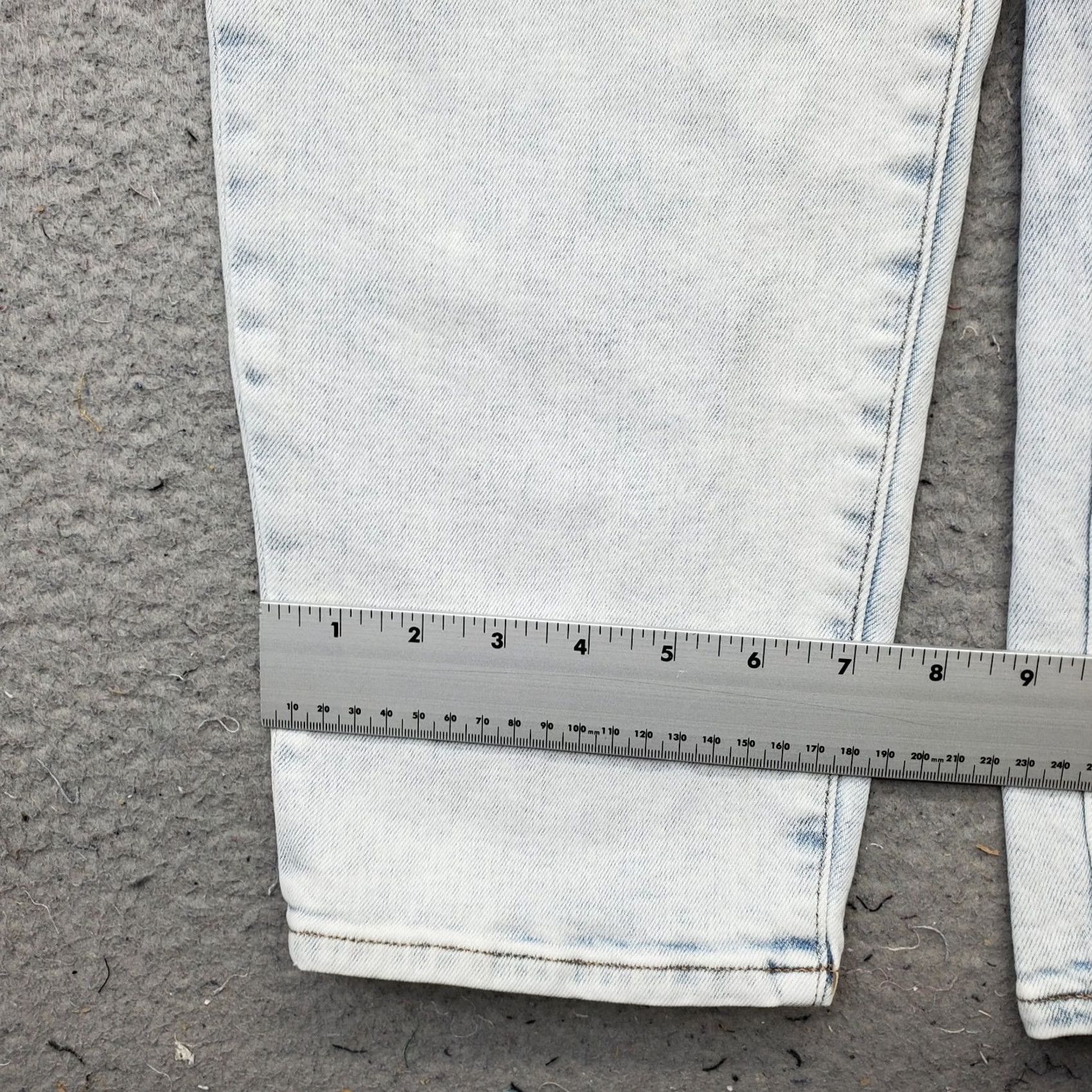 Express Express Womens 8 Jeans Boyfriend Mid Rise Light Wash Straight Leg Denim Leather? Size 30" / US 8 / IT 44 - 5 Thumbnail