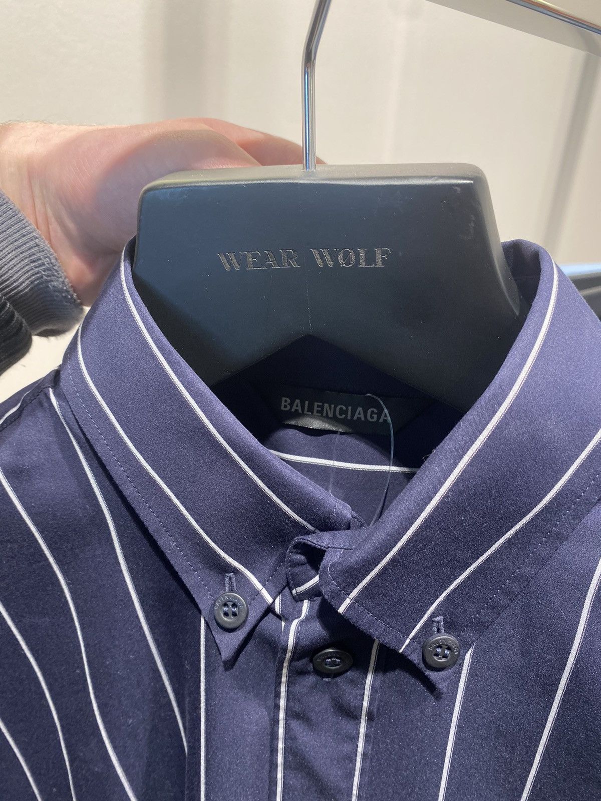 Balenciaga BNWT Balenciaga Back Logo Shirt Size US XL / EU 56 / 4 - 4 Thumbnail