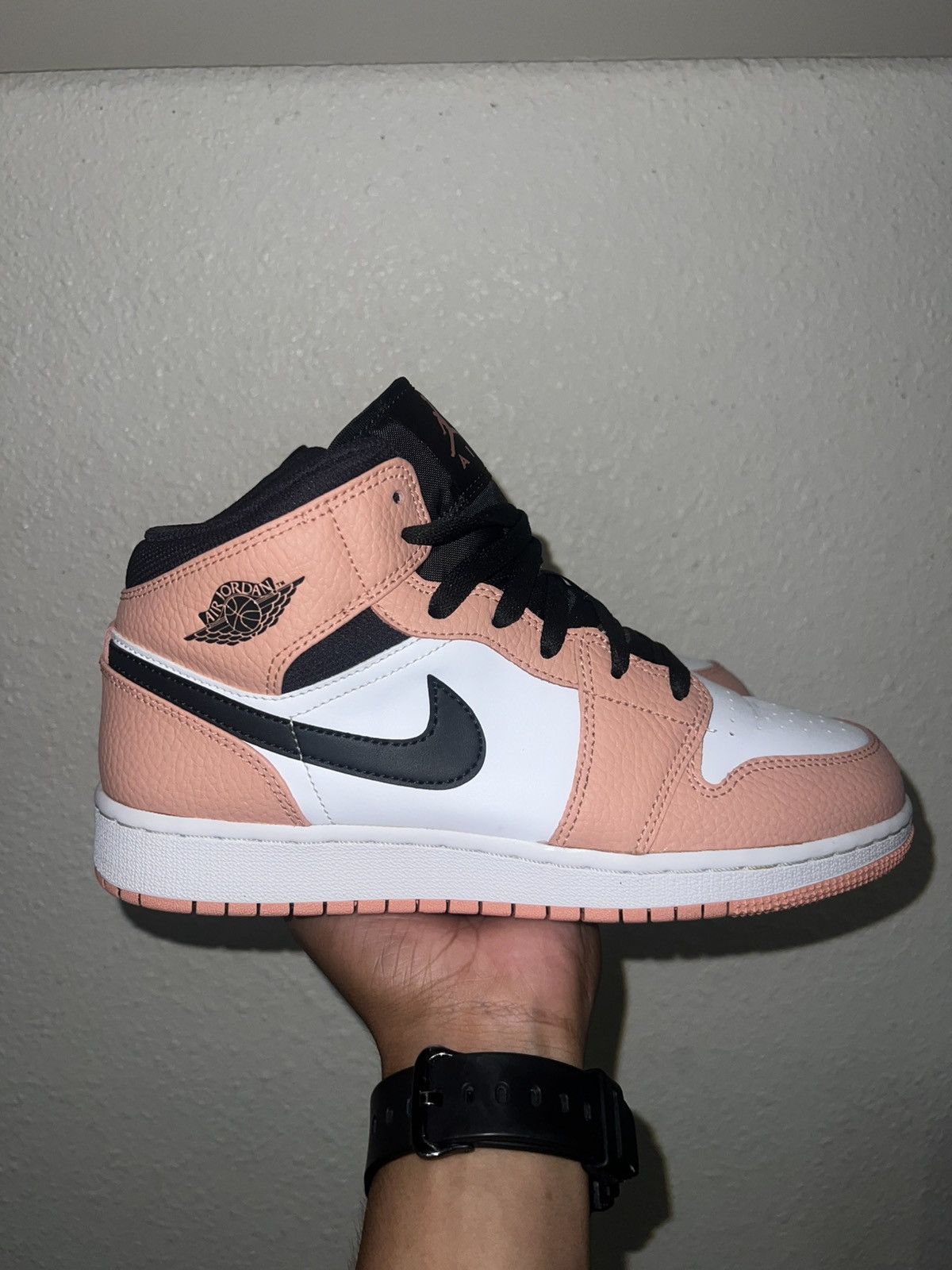 Jordan Brand AIR JORDAN 1 MID (GS) Size US 7 / IT 37 - 2 Thumbnail