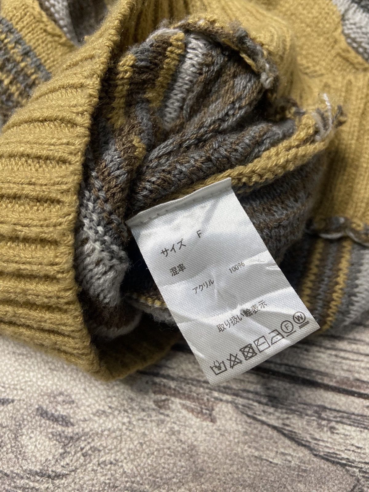 Aran Isles Knitwear × Coogi Rare Coogi Inspired Mono Mart Japan Vest V Neck Knit Size US XL / EU 56 / 4 - 7 Thumbnail