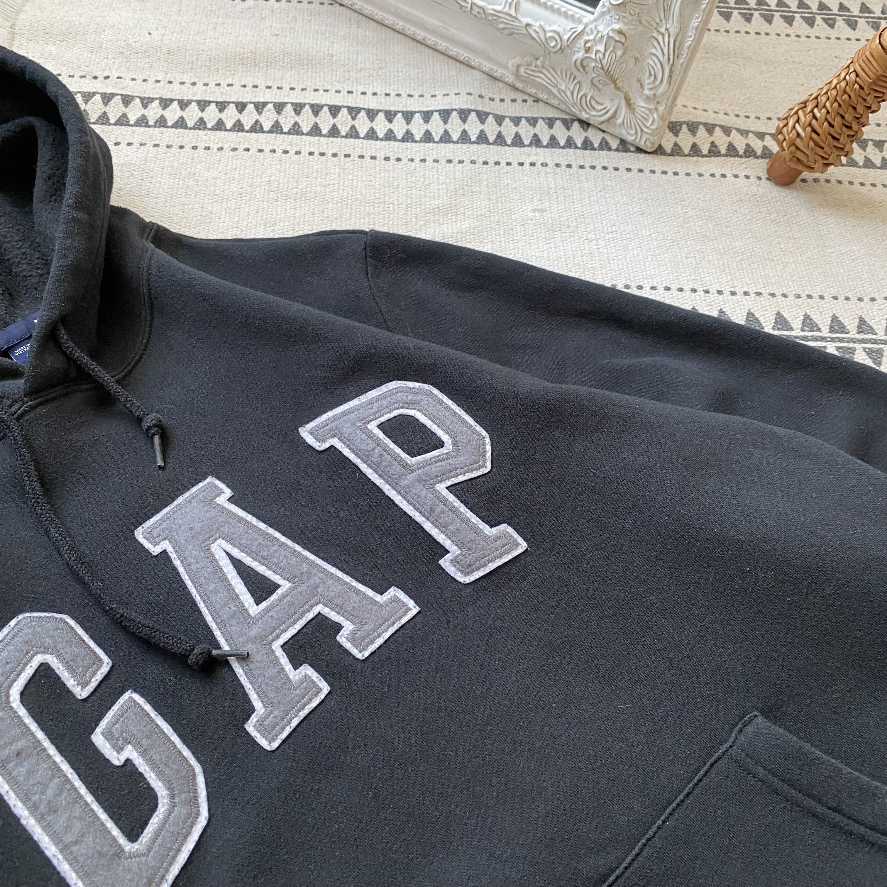 Gap 🕷️Vintage 00s GAP hoodie Black Y2K center logo Size US S / EU 44-46 / 1 - 5 Thumbnail