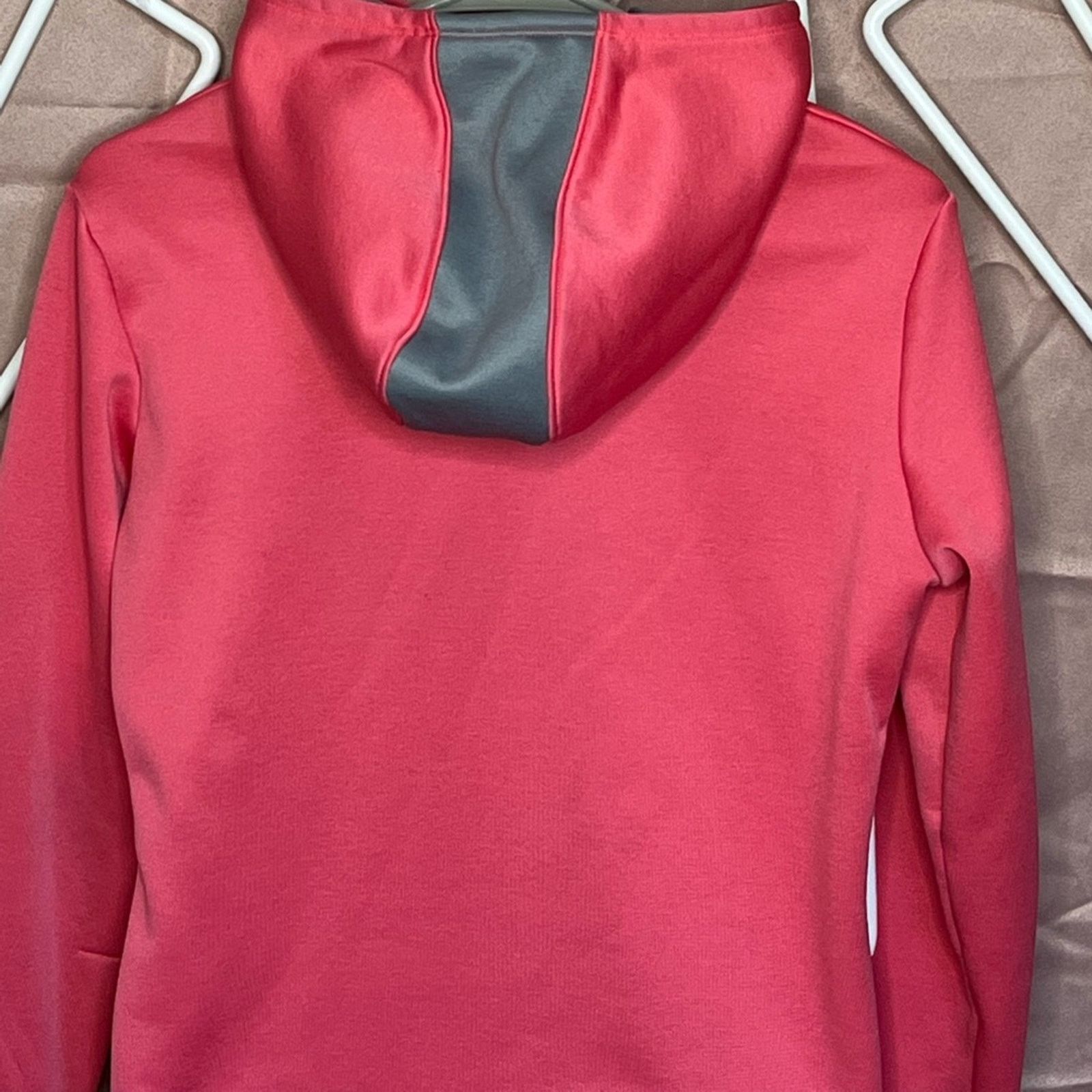 Under Armour Soft girls under armor hoodie size youth large Size L / US 10 / IT 46 - 3 Thumbnail