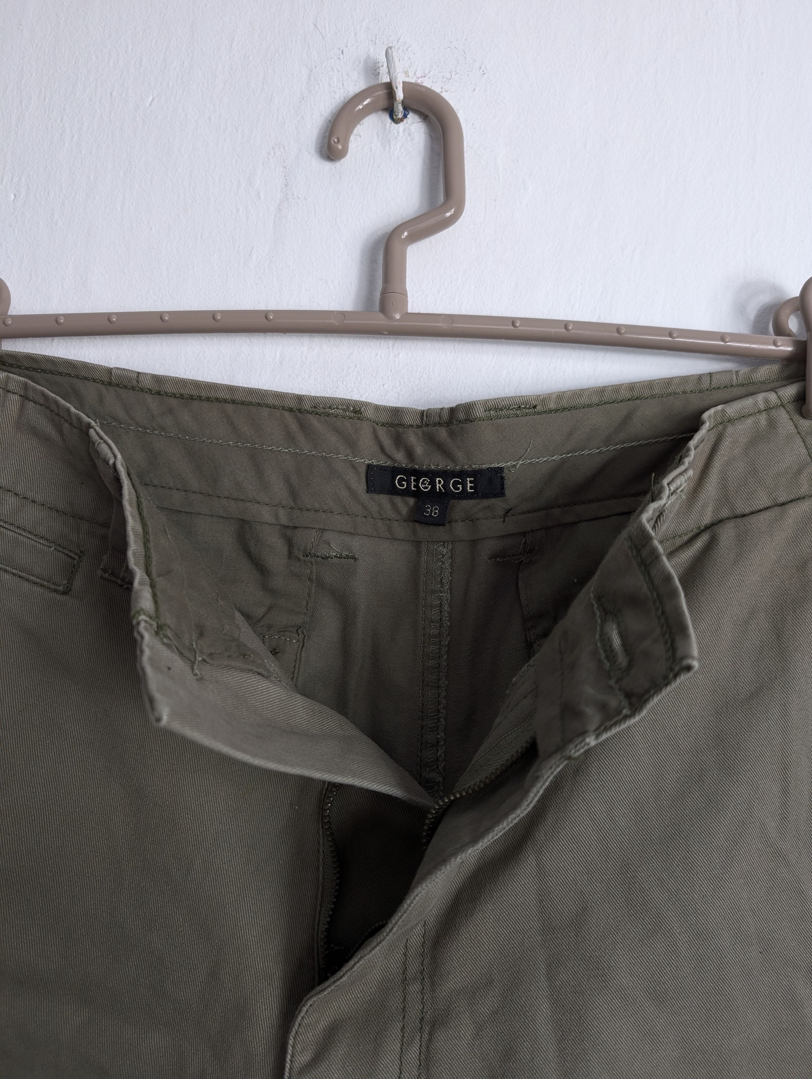 George Khaki Green Utility Outdoor Shorts Casual Cargo Style Size US 38 / EU 54 - 3 Thumbnail