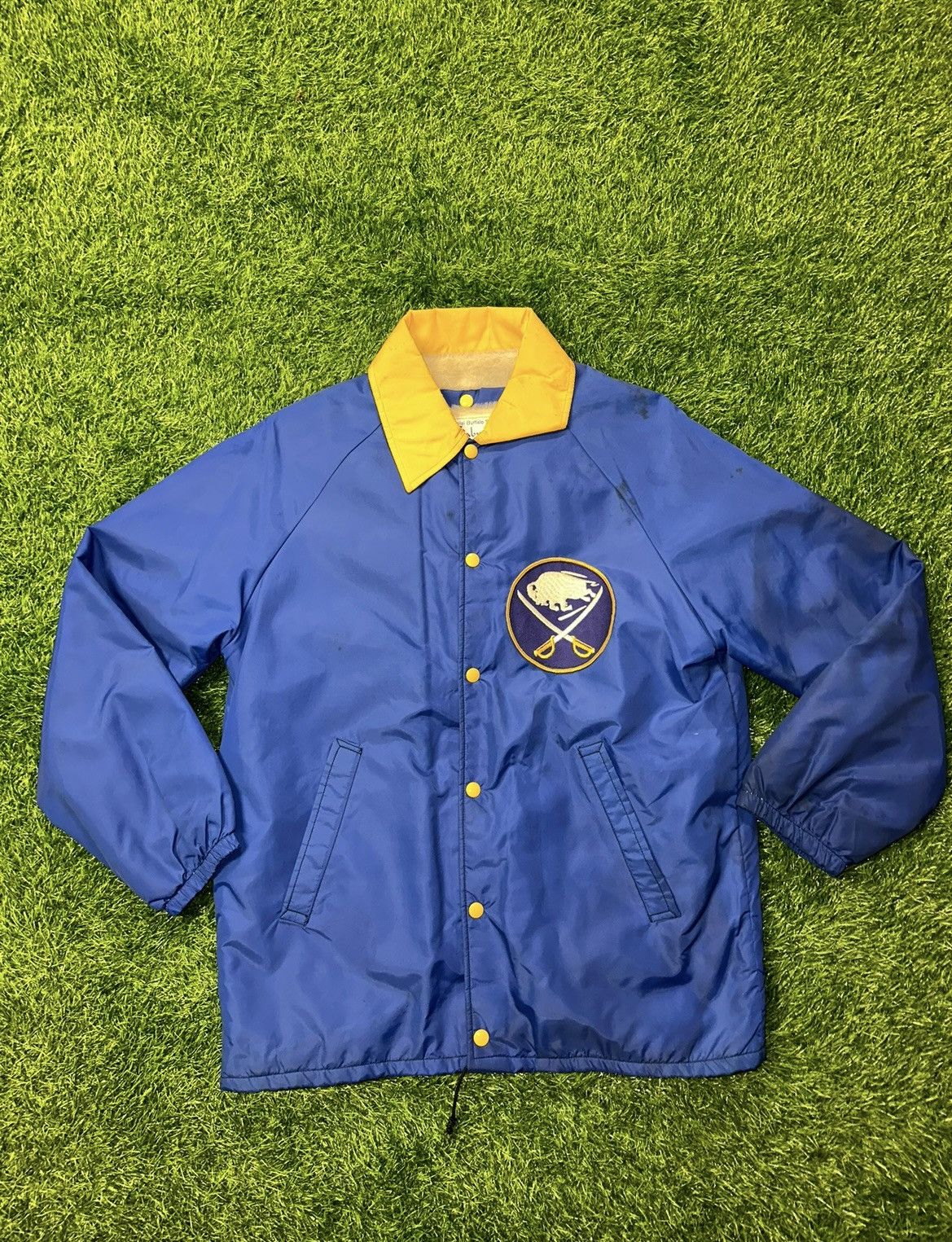 NHL × Vintage Vintage Nhl Buffalo Sabres Sabrejak Jacket Size Small Size US S / EU 44-46 / 1 - 1 Thumbnail