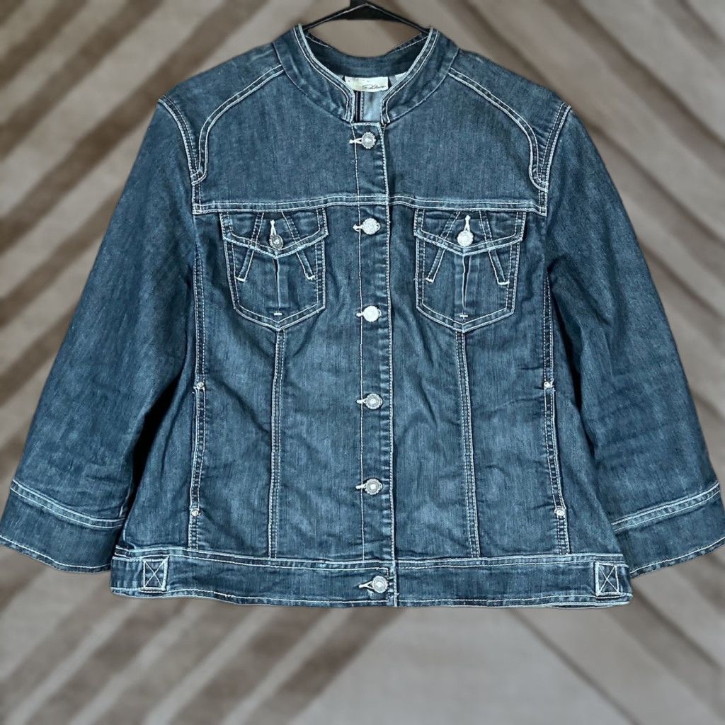 Vintage Chicos Womens Jacket Blue Denim Button Up Front Pockets Stretch L Regular Cotton 2 (L) Fall Winter Spring Mens/Womens? Size L / US 10 / IT 46 - 1 Thumbnail
