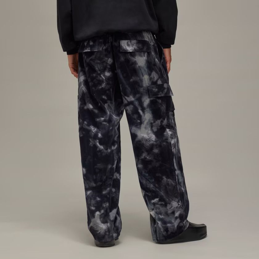 Y-3 Y-3 ADIDAS ALLOVER PRINT NYLON SHELL PANTS Size US 34 / EU 50 - 2 Thumbnail