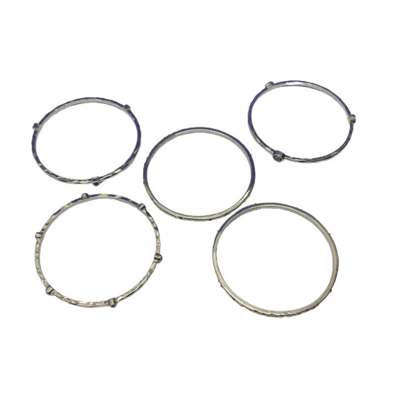 The Unbranded Brand Silver Tone Bangle Bracelet Set Minimalist Stackable Jewelry Size ONE SIZE - 1 Thumbnail