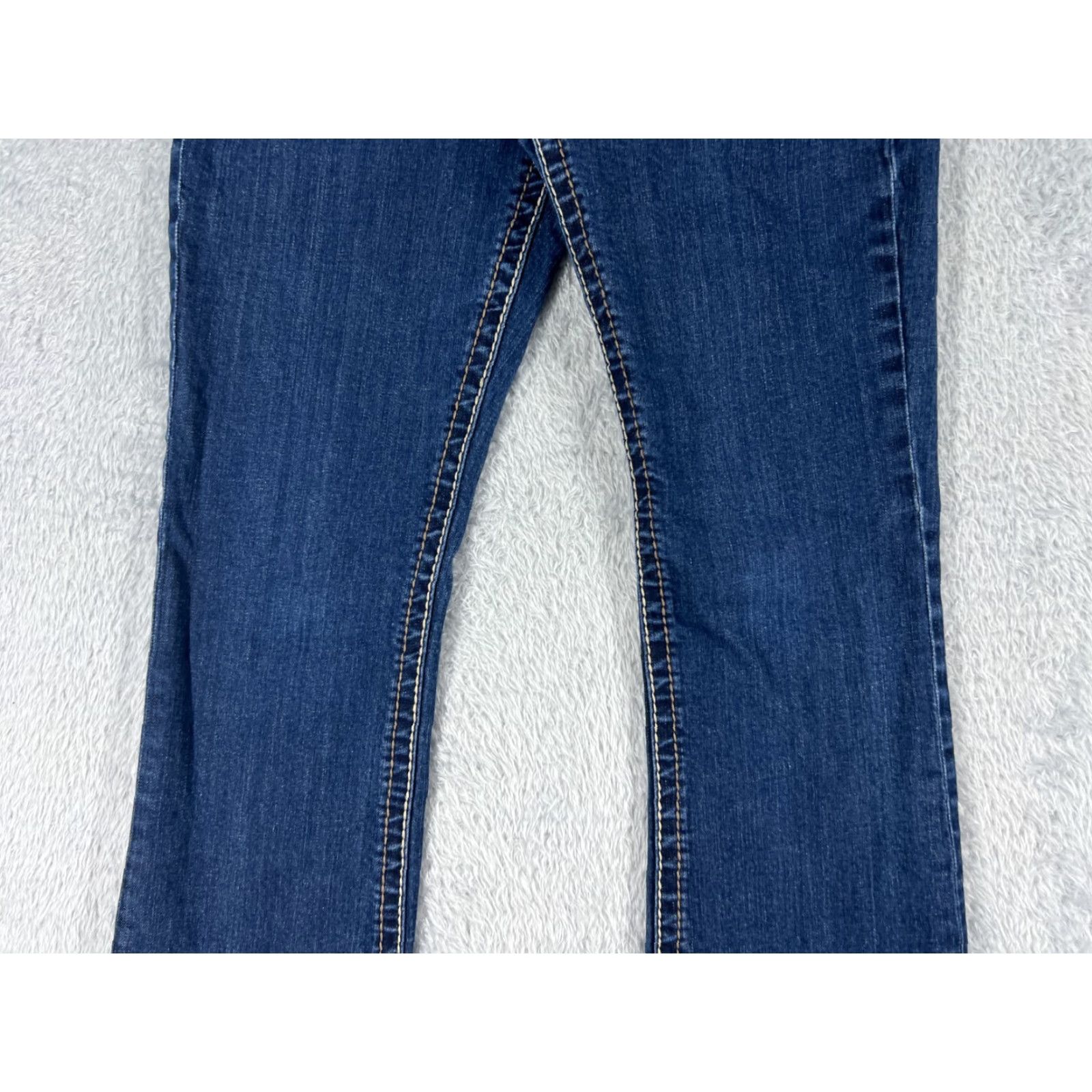 Vintage KUT from the Kloth Jeans Women 8 Blue Denim Flared Low Rise 30x29 Cotton Stretch Distressed Embroidered Logo Size 30" / US 8 / IT 44 - 3 Thumbnail