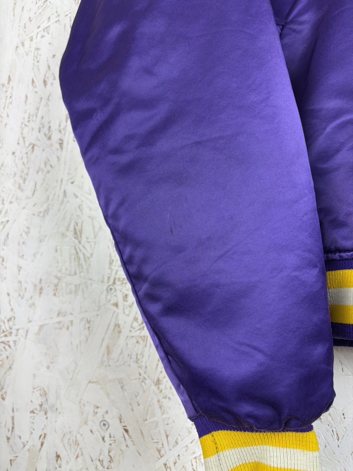 Starter 80s Starter Pro Line NHL Minnesota Vikings Satin Bomber XL Size US XL / EU 56 / 4 - 5 Thumbnail