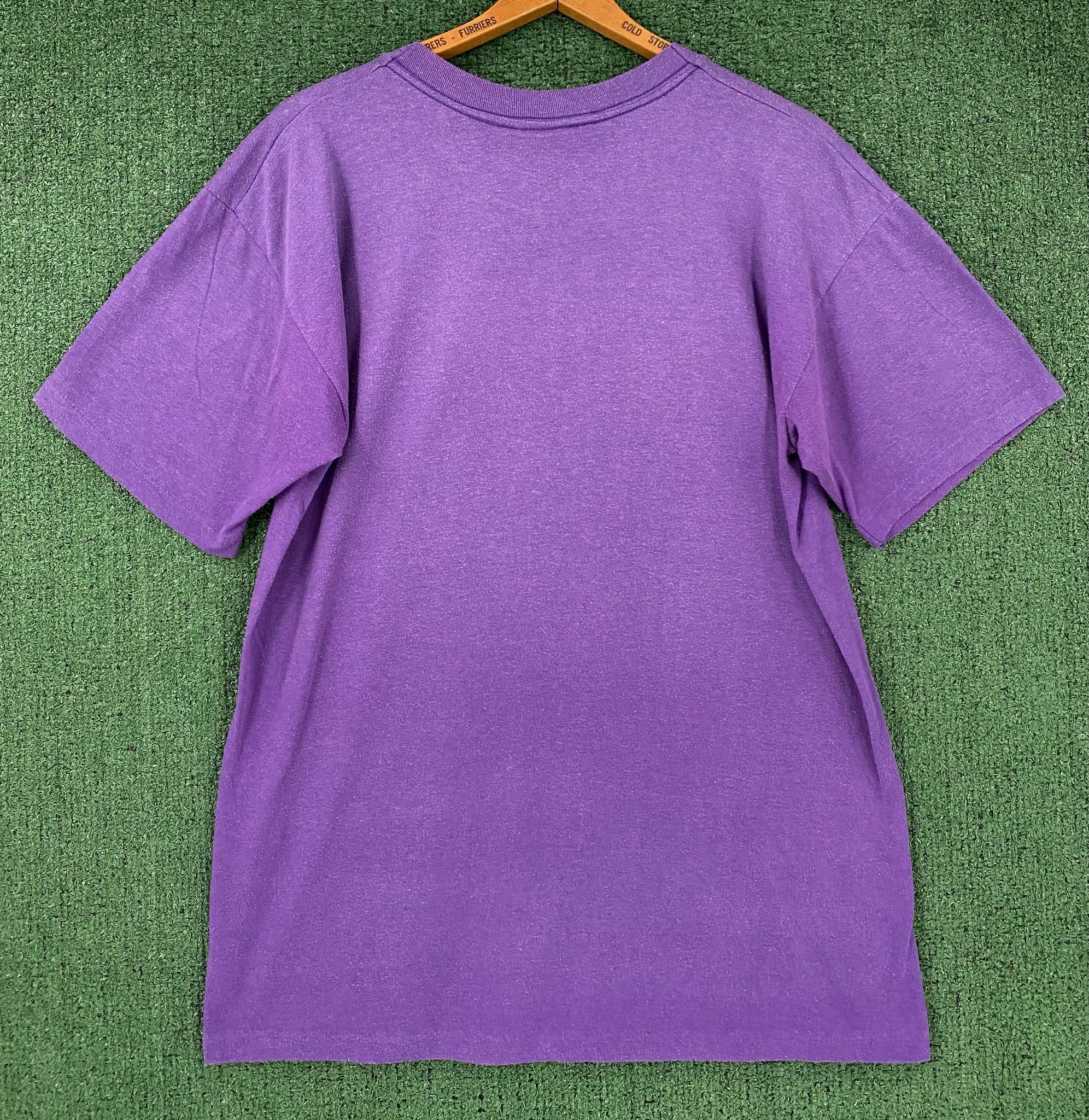Vintage 80’s Victoria Canada Floral Butterflies Purple T-Shirt Large Size L / US 10 / IT 46 - 9 Thumbnail