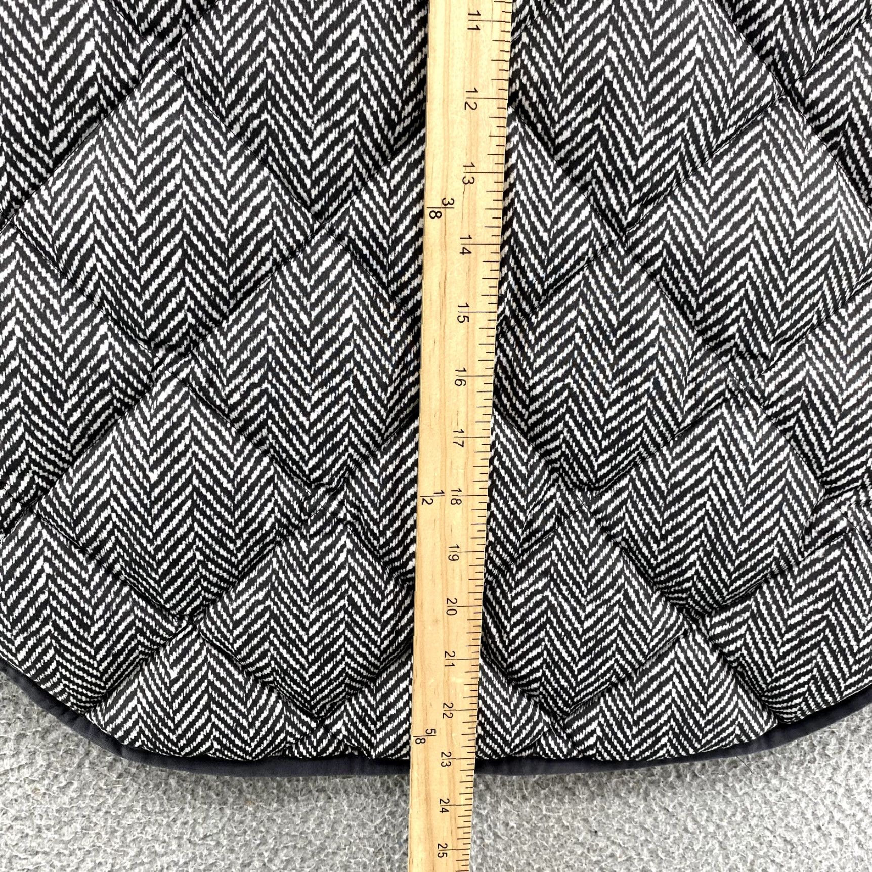 J.Crew J.Crew Vest Women XXS Gray White Chevron Quilted Goose Down Puffer Jacket Casual Size XXS / US 00 / IT 34 - 7 Thumbnail