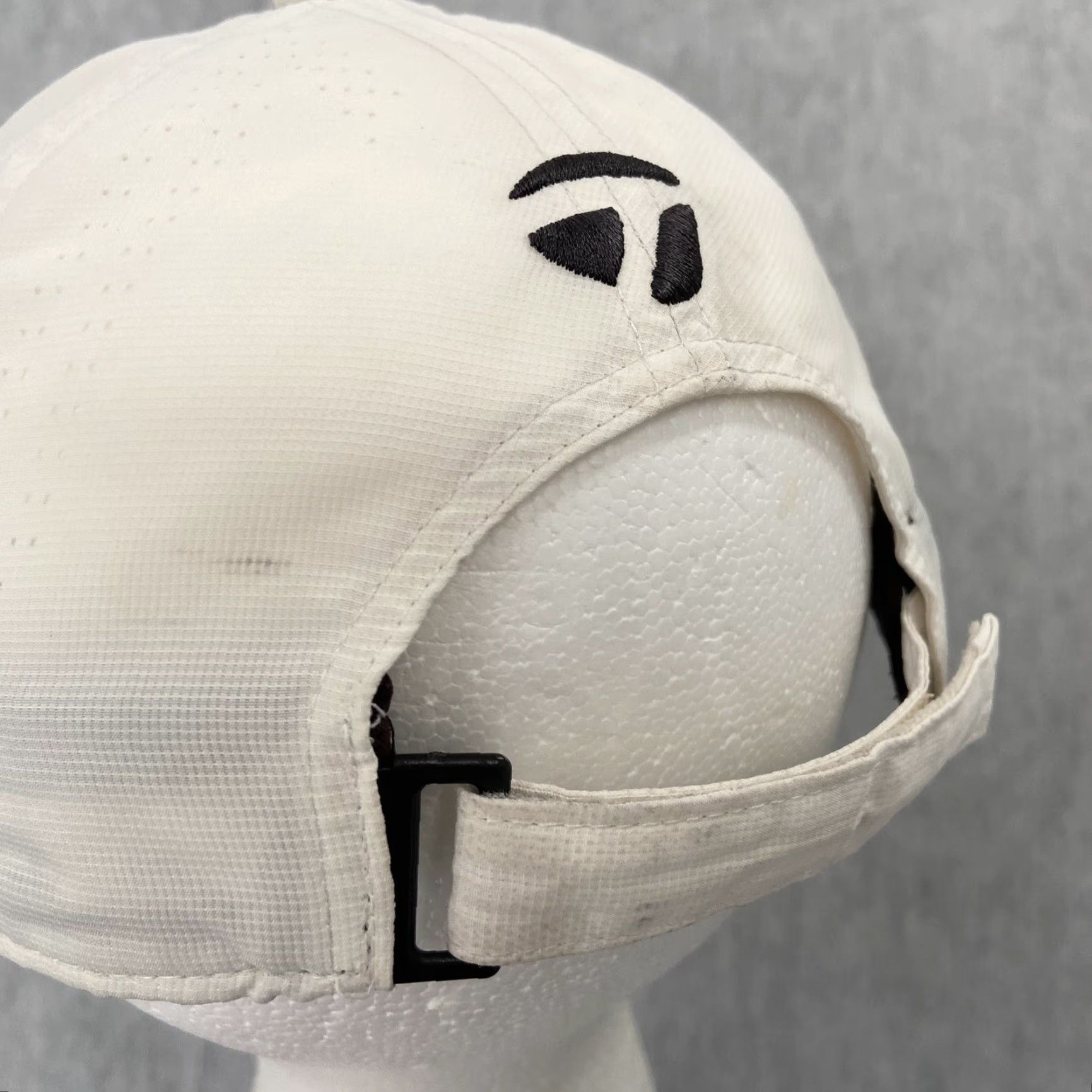 TaylorMade TaylorMade Hat Adult Strap Back White Aero Burner R15 Golf Polyester Mens Size ONE SIZE - 5 Thumbnail