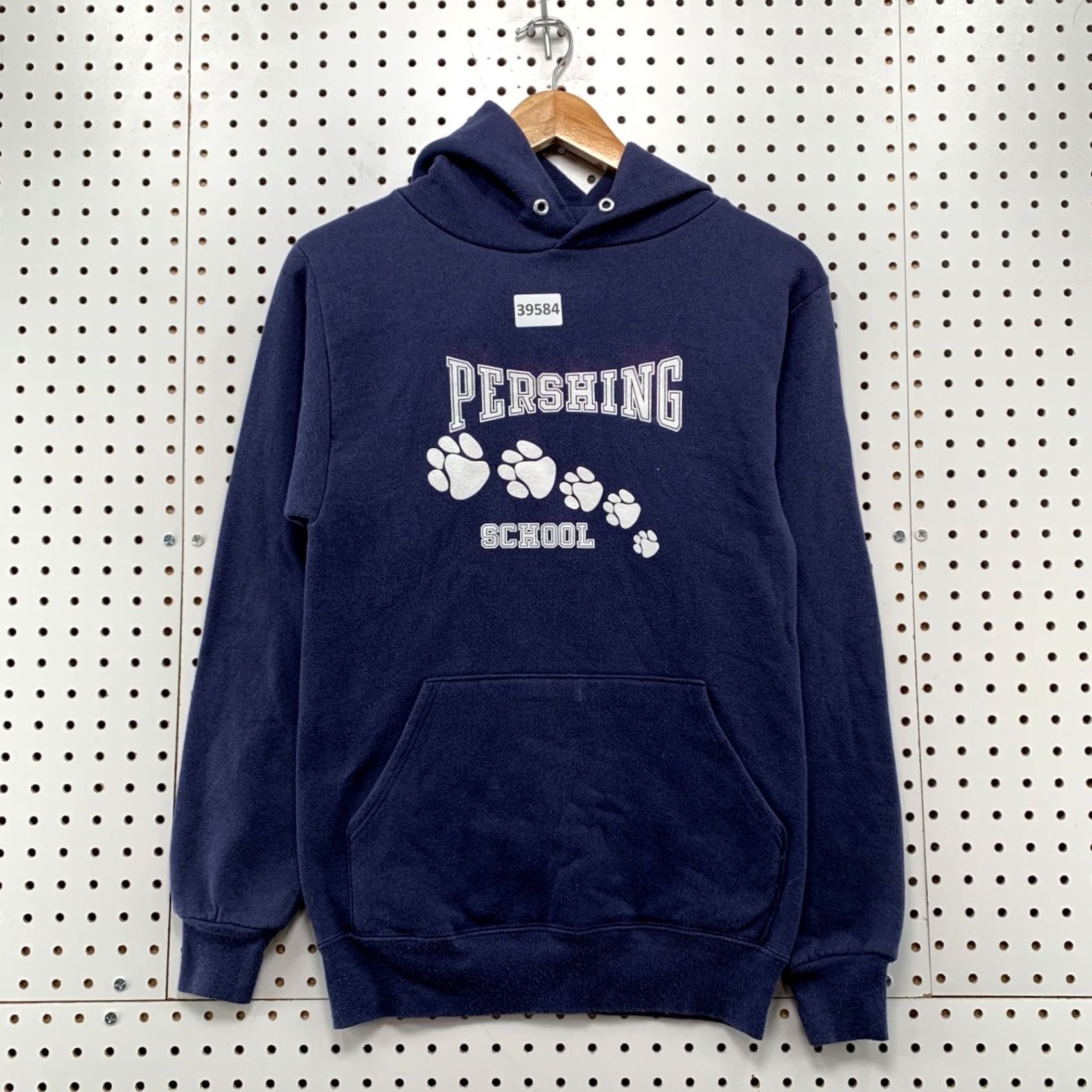 Jerzees VINTAGE Pershing School Hoodie Mens Small Blue Paw Print Graphic USA 90s Hoodie Mens S Blue Paw Print 90s School VTG 90s USA Size US S / EU 44-46 / 1 - 2 Thumbnail