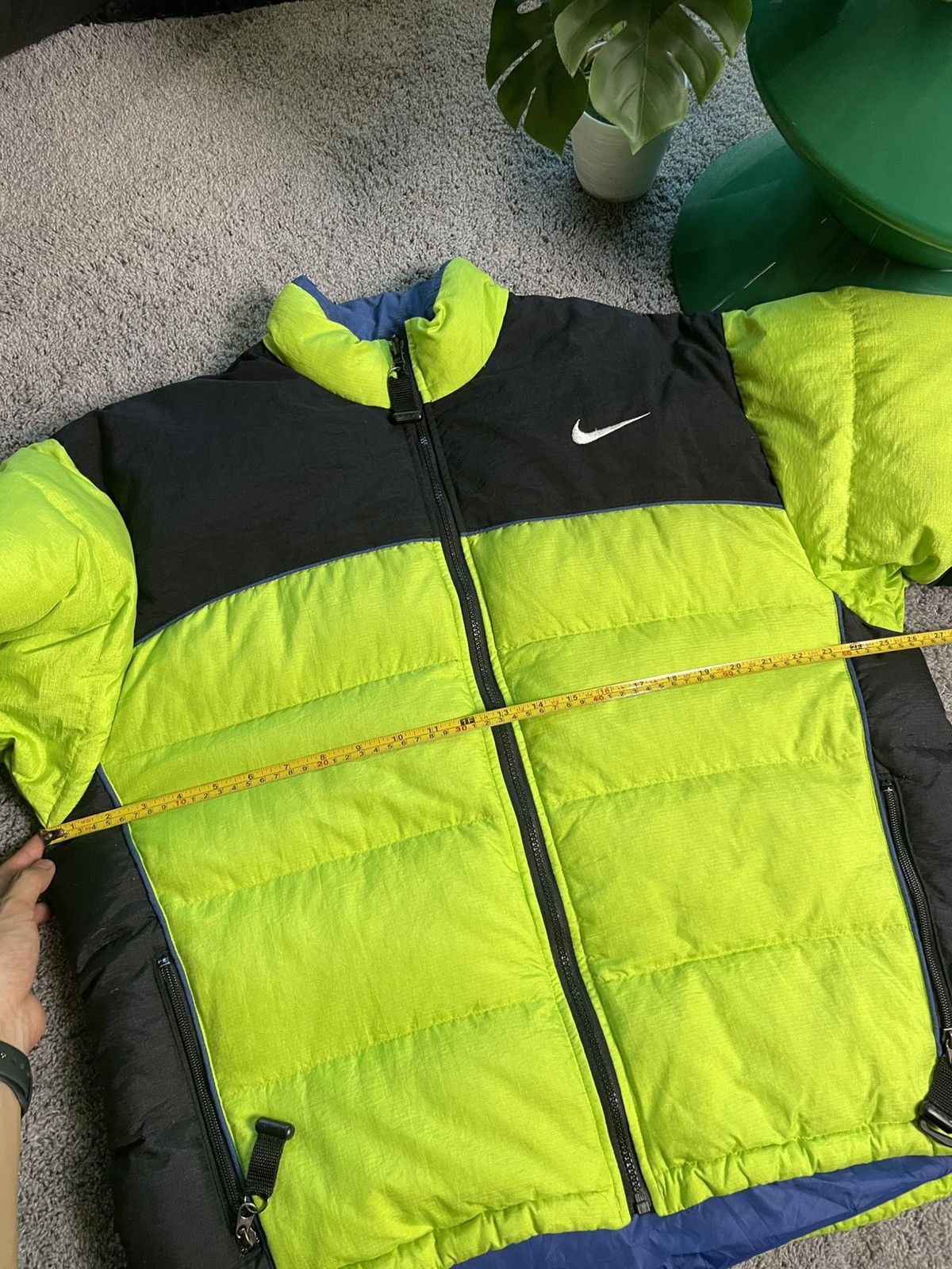 Nike ACG Vintage Nike ACG Green Neon Puffer Jacket Size US L / EU 52-54 / 3 - 17 Thumbnail