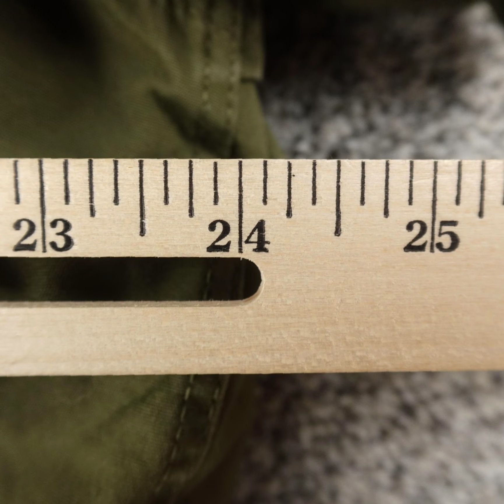 Vintage VINTAGE Army Jacket Mens M Green Wool Lined Trench Coat Overcoat Military Parka 70s Size US M / EU 48-50 / 2 - 4 Thumbnail