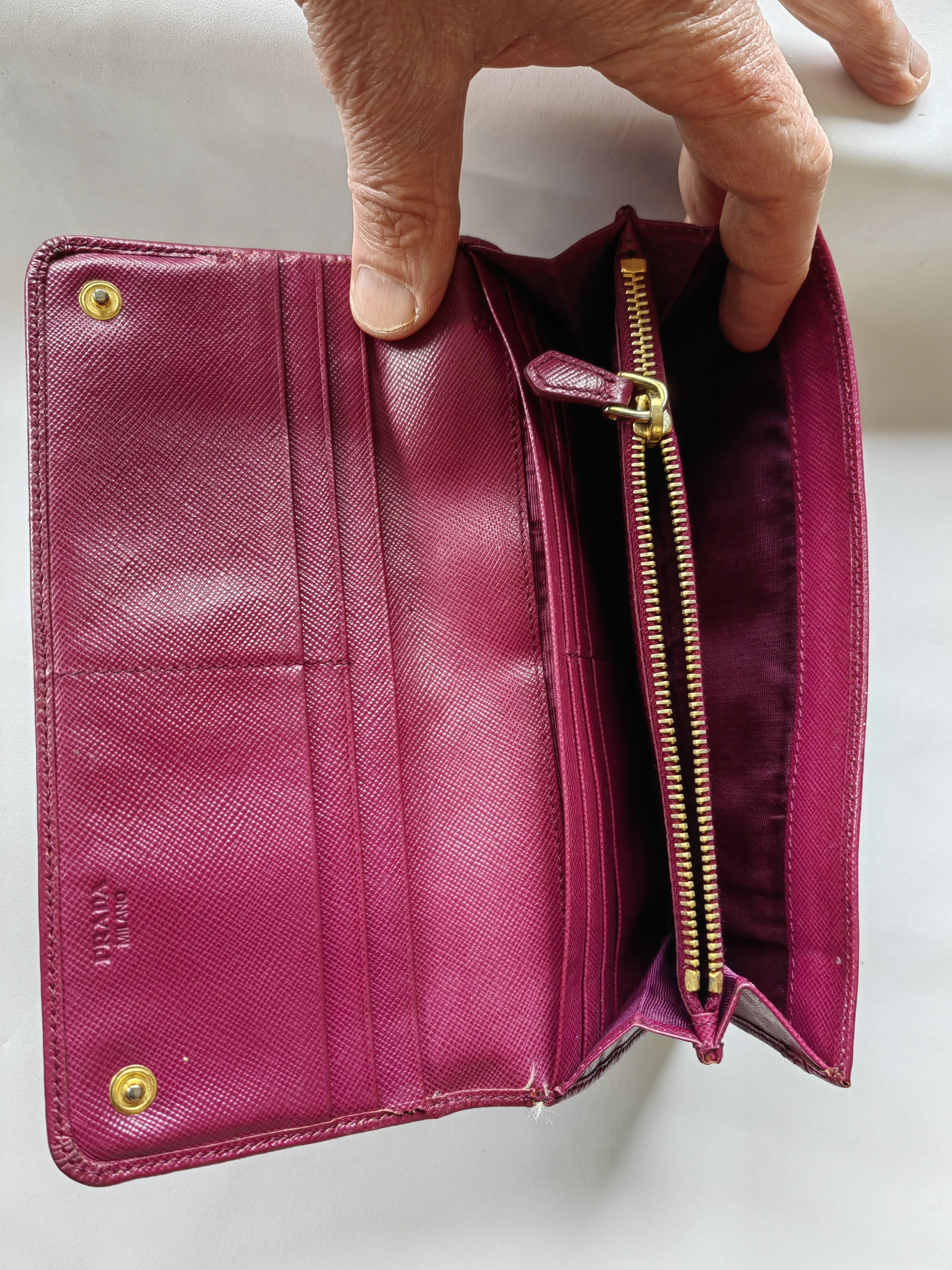 Prada Authentic Prada Wallet Saffiano Long Logo Magenta Size ONE SIZE - 8 Thumbnail
