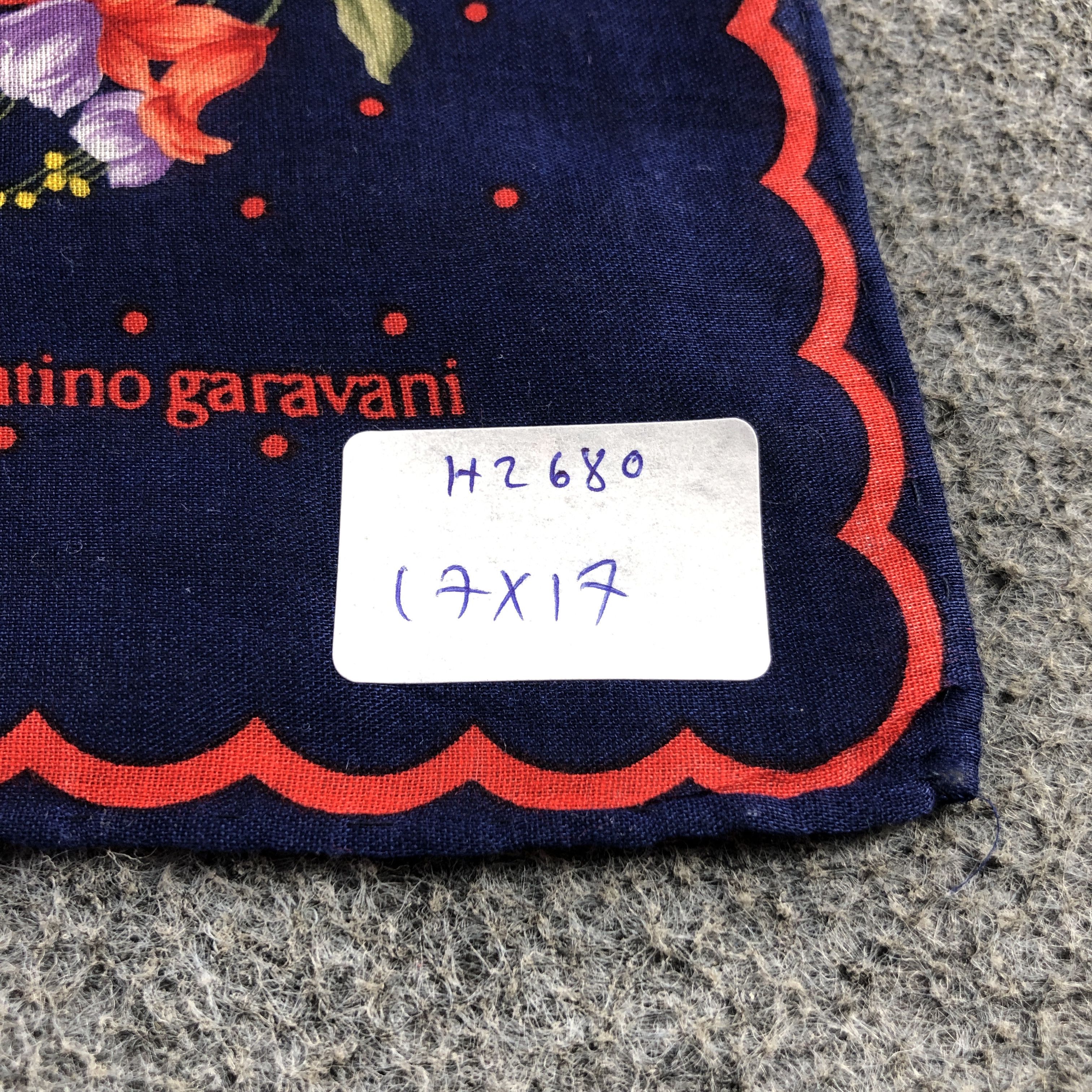 Vintage ValenTINO GarAVANI Handkerchief Neckerchief Bandana H2680 Size ONE SIZE - 6 Thumbnail