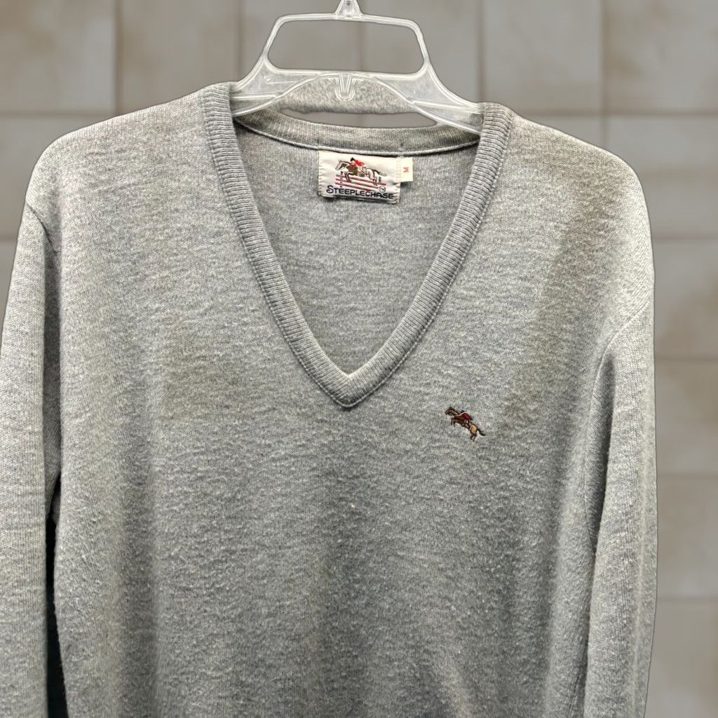 Vintage VINTAGE Steeplechase Sweater Mens Adult Medium Gray Knit V-Neck Pullover Casual 80s Knit Size US M / EU 48-50 / 2 - 1 Thumbnail