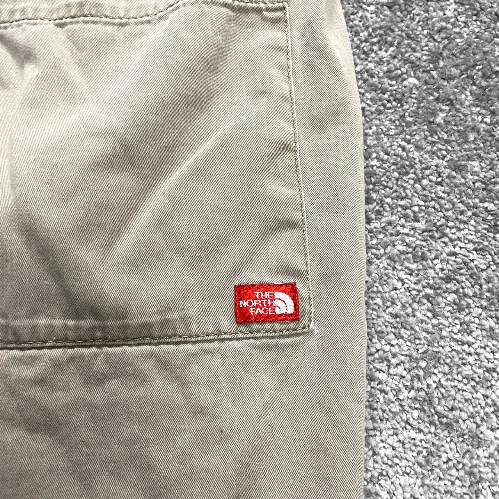 The North Face VINTAGE THE NORTH FACE Chino Shorts Mens 36 Brown Solid Cotton Pockets Casual Outdoor Size US 36 / EU 52 - 3 Thumbnail