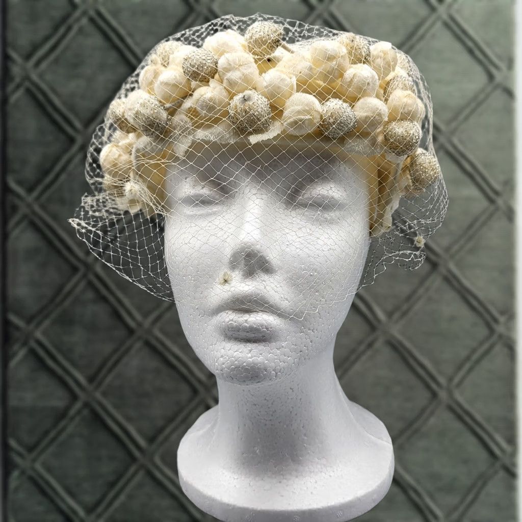 Vintage VINTAGE Lecie Womens 1950s Hat Ivory Pom-Pom Net Union Made USA Size ONE SIZE - 1 Thumbnail