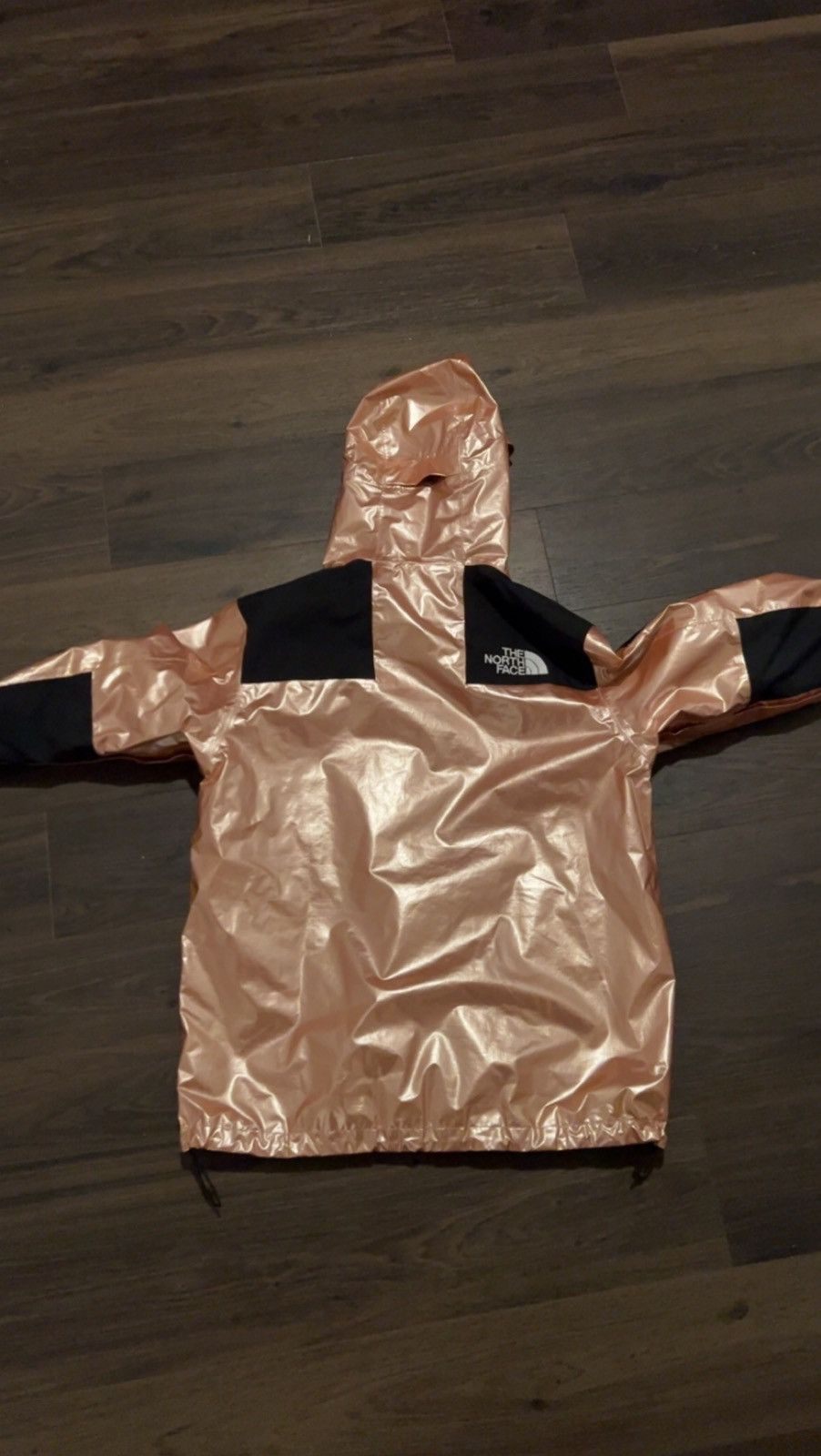 Supreme × The North Face Supreme x The North Face Metallic Mountain Parka Rose Gold Size US S / EU 44-46 / 1 - 2 Thumbnail