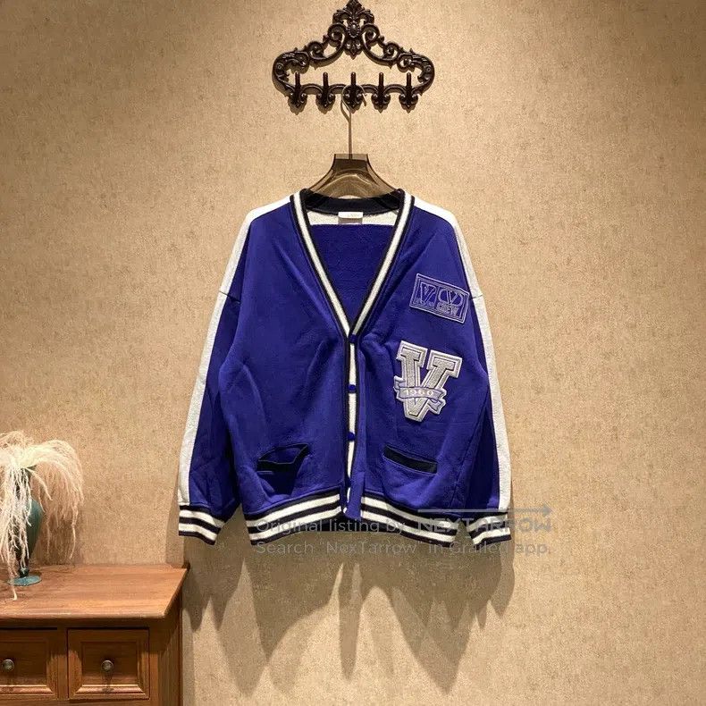 Valentino Valentino Contrasting logo letter logo cardigan Size L / US 10 / IT 46 - 1 Thumbnail