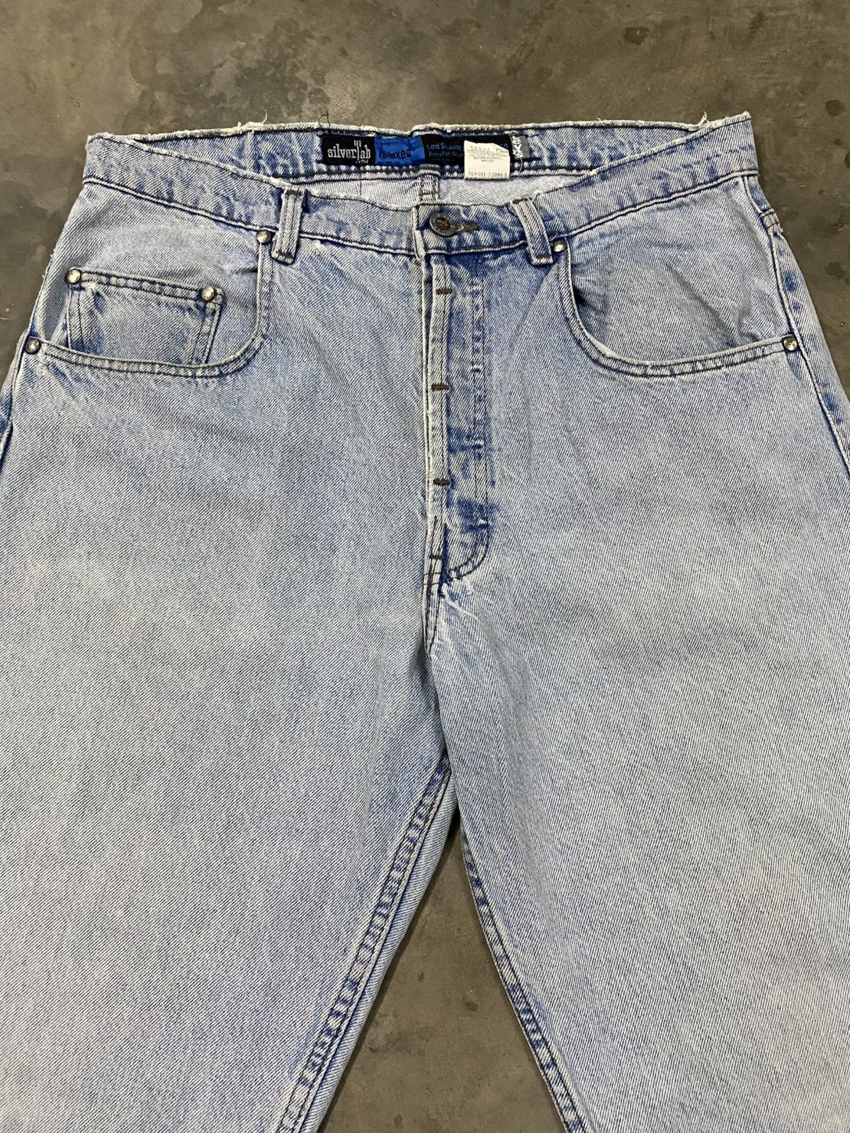 Levi's Vintage Levis Silver Tab Relaxed Wash Blue Distressed @310 Size US 33 - 7 Thumbnail