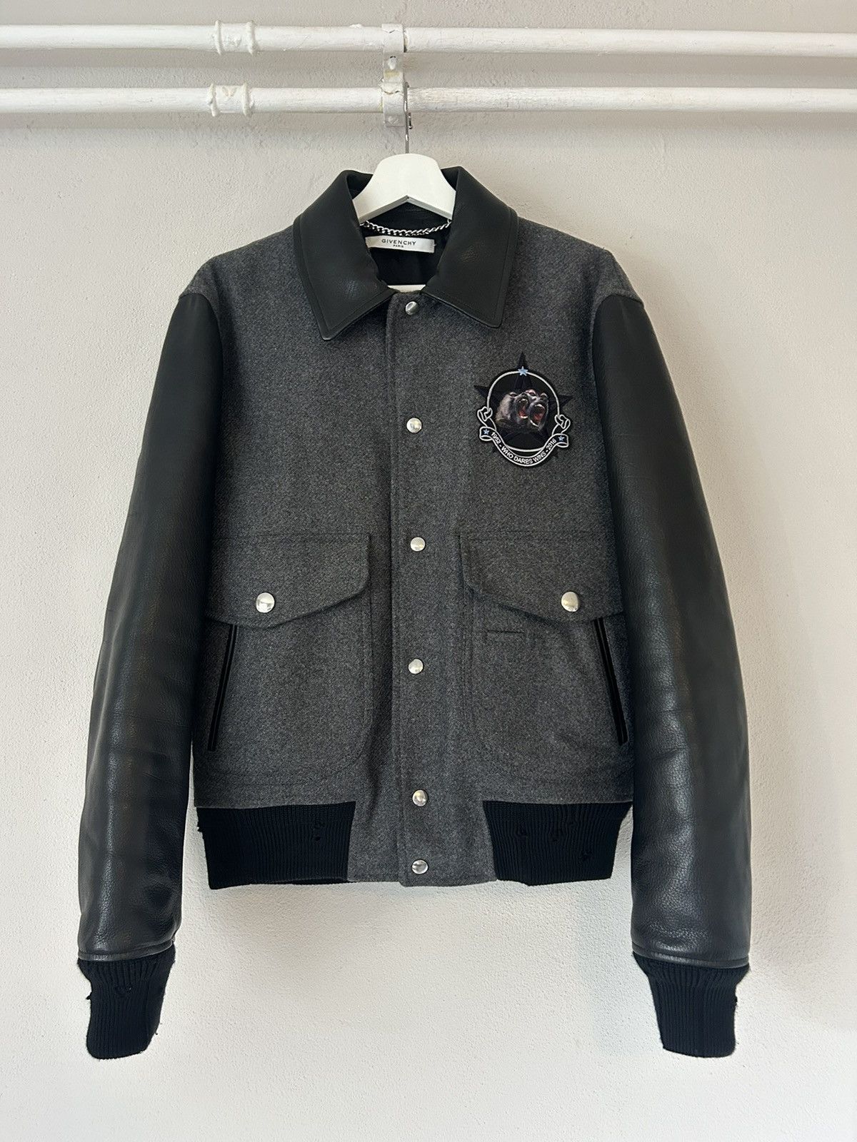 Givenchy Buffalo Leather & Wool ‘Who Dares Wins’ Varsity Jacket Size US L / EU 52-54 / 3 - 2 Thumbnail