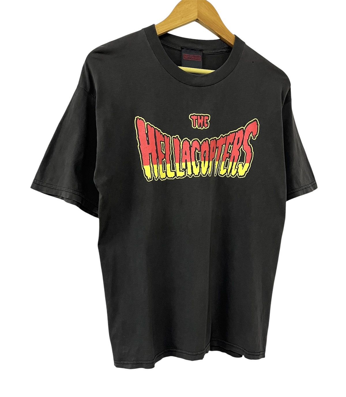 Band Tees VINTAGE 90s THE HELLACOPTERS TOUR GARAGE ROCK BAND TSHIRT Size US L / EU 52-54 / 3 - 3 Thumbnail