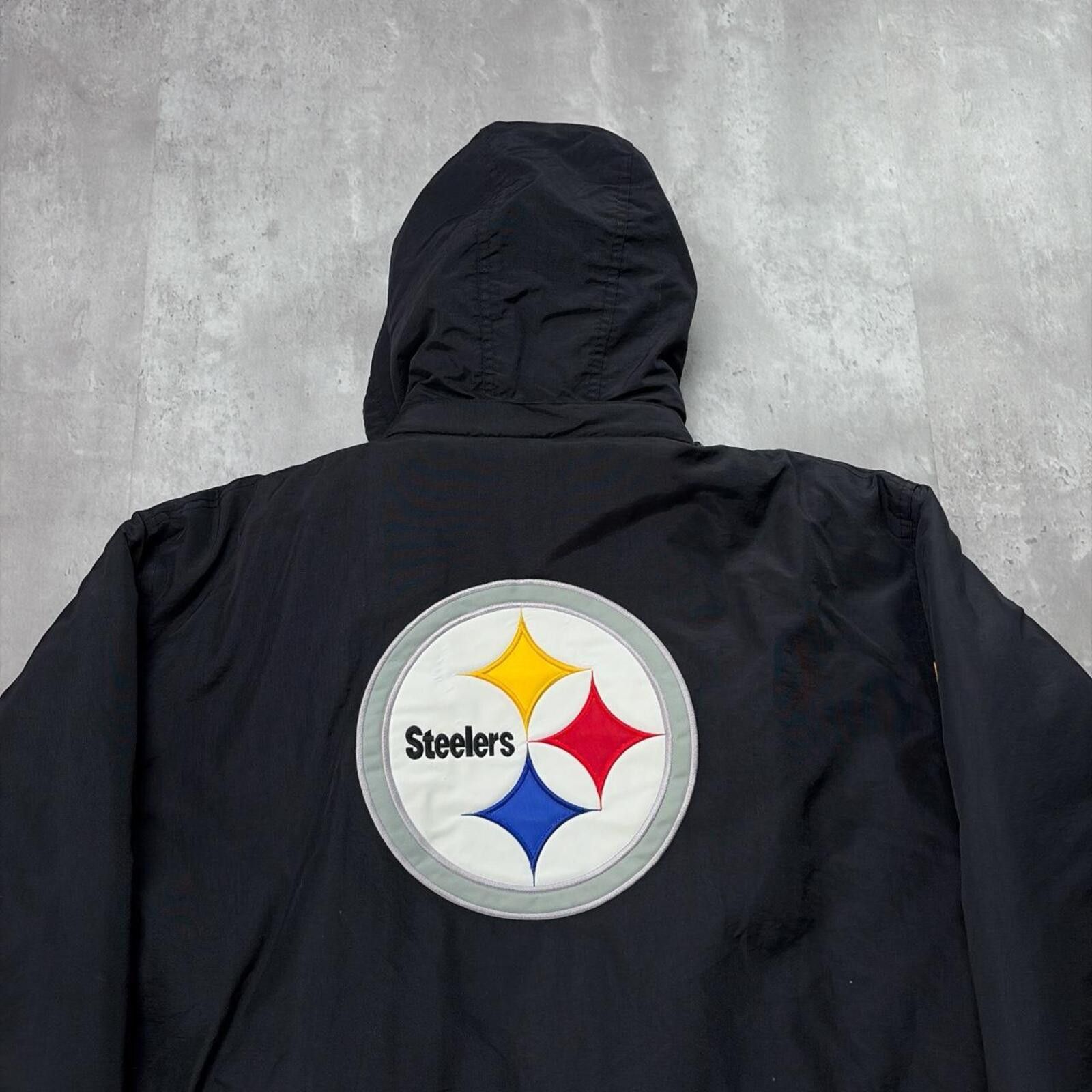NFL Vintage Pittsburgh Steelers Spotlight Hooded Puffer Jacket Size US L / EU 52-54 / 3 - 4 Thumbnail