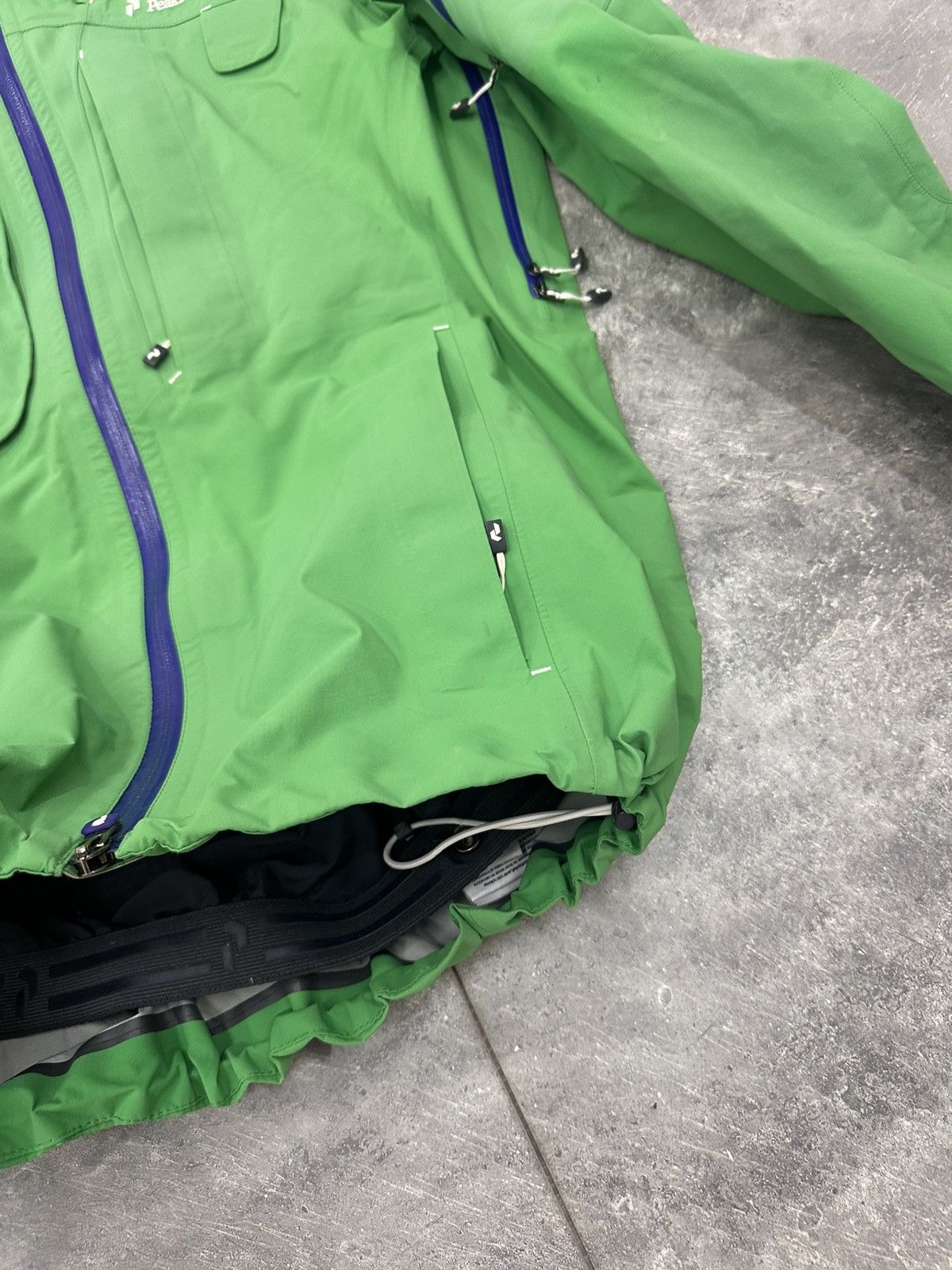 Peak Performance Peak Performance Gore Tex Pro Jacket Outdoor Gorpcore Style Size US M / EU 48-50 / 2 - 5 Thumbnail