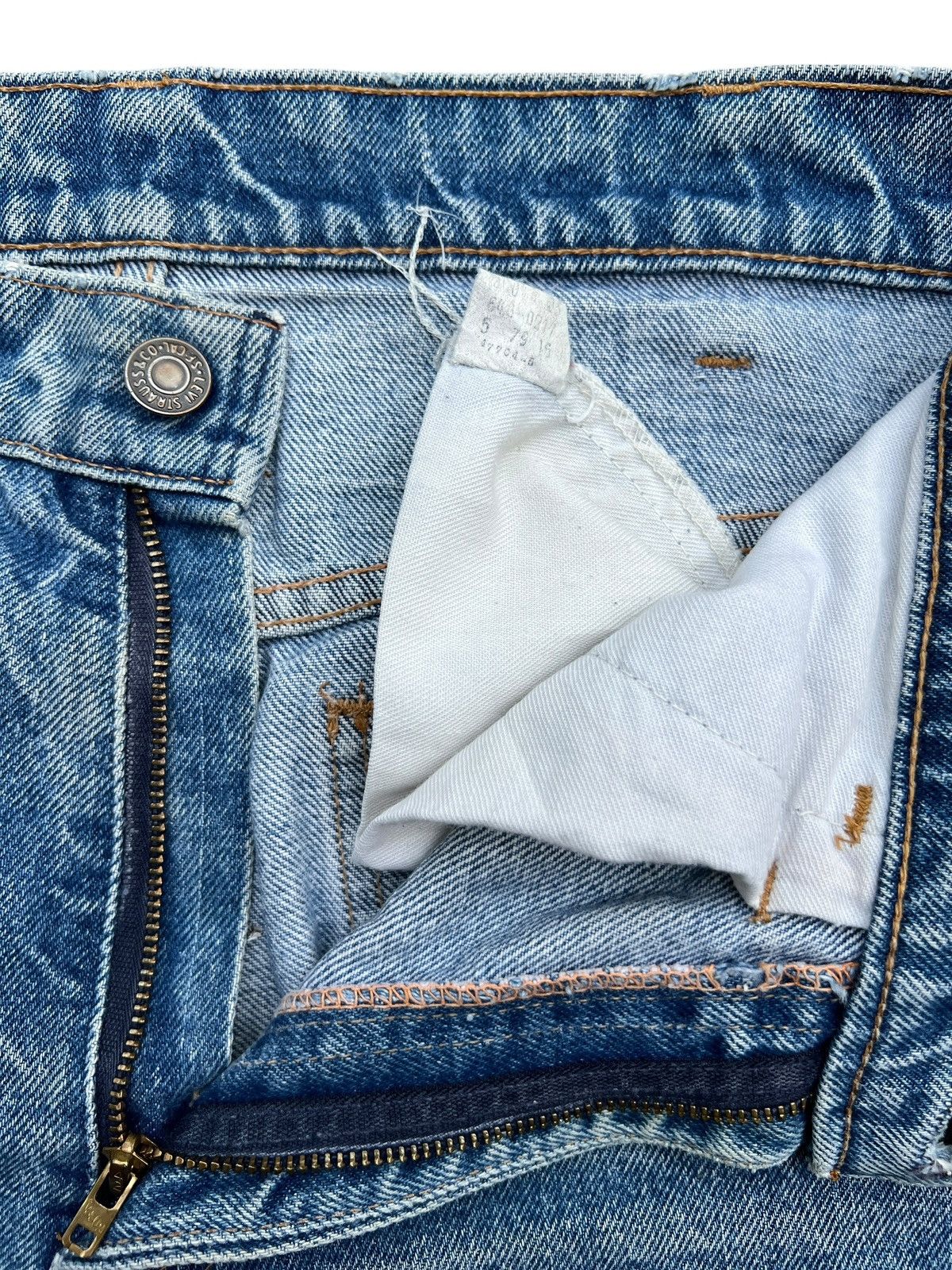 Levi's Vintage 70s Levi’s 646 Bootcut Denim Jeans 30x31 Button 16 Size US 30 / EU 46 - 9 Thumbnail