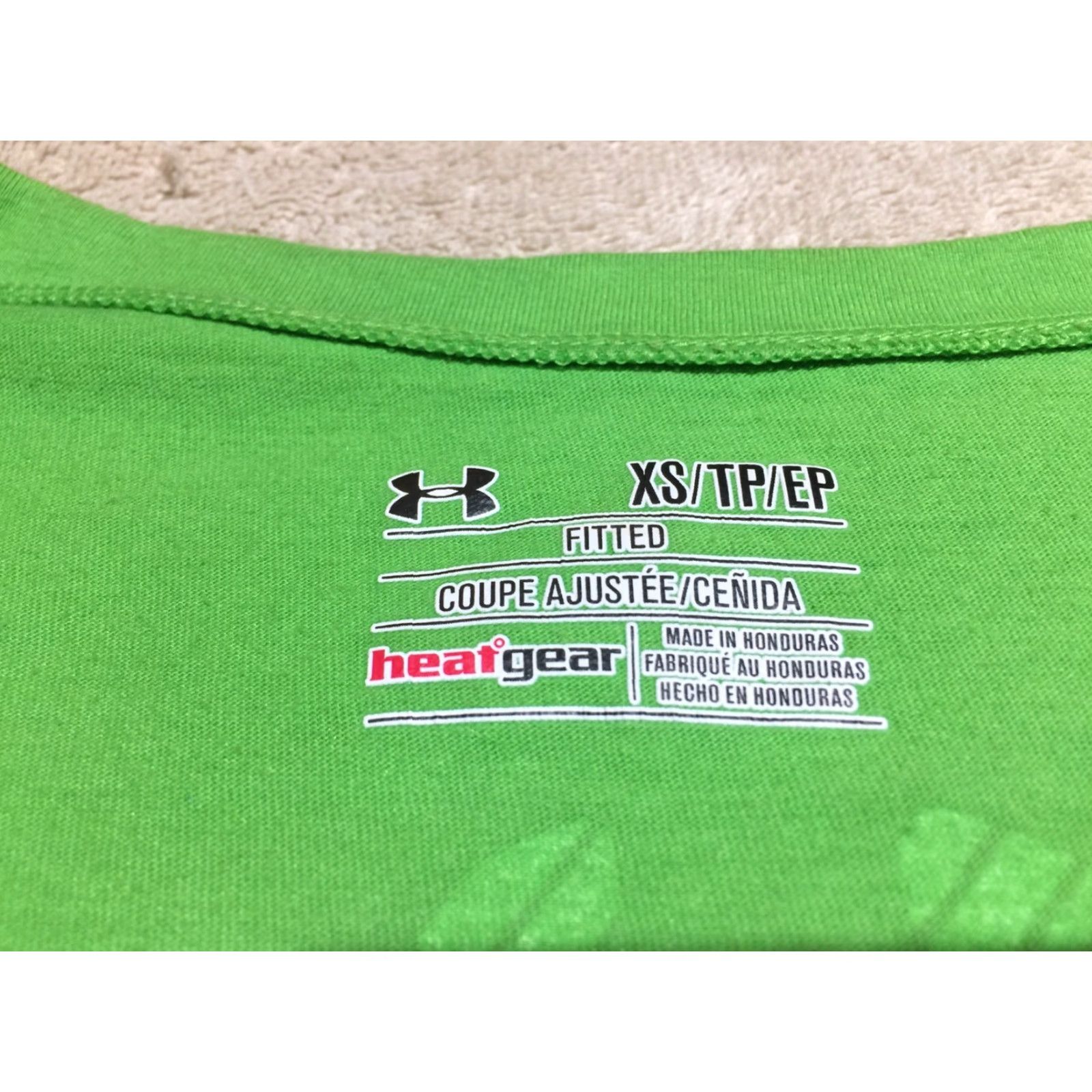 Under Armour Under Armour Women's Brave The Run V Neck T Shirt XS Green Under Armour T Shirt Womens Size XS / US 0-2 / IT 36-38 - 4 Thumbnail