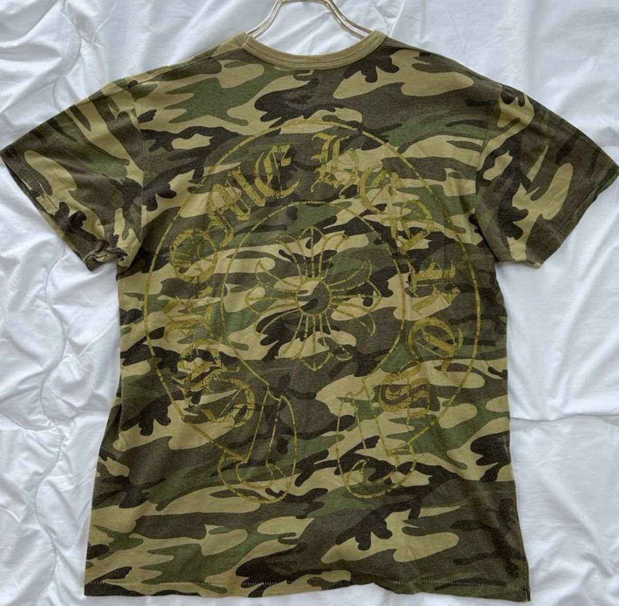 Chrome Hearts Size M Chrome Hearts Horseshoe Camo T shirts Size US M / EU 48-50 / 2 - 2 Thumbnail