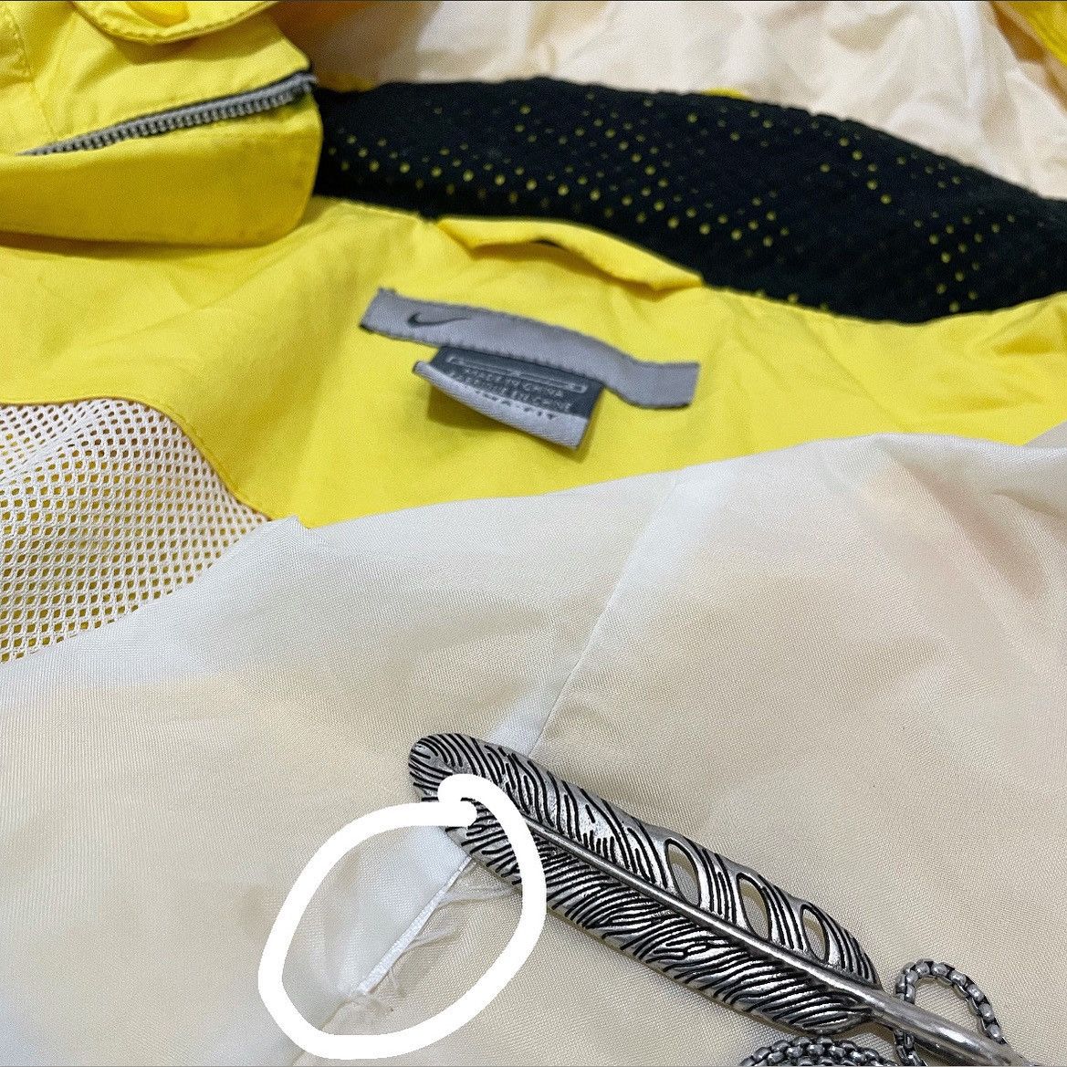 Nike 00’s Vintage Nike Transformable Yellow Bag Jacket Size US L / EU 52-54 / 3 - 10 Thumbnail