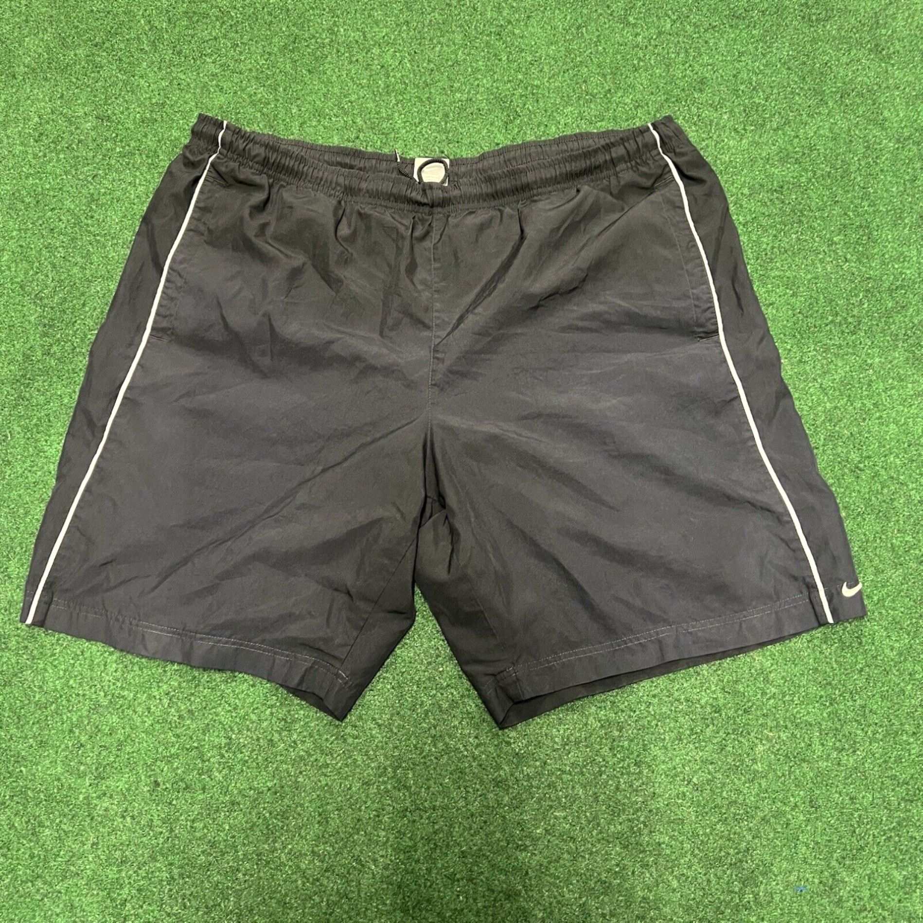 Nike Nike Shorts Mens XL Black Gray Lined Hybrid Swim Trunks Active Drawstring Size US 36 / EU 52 - 1 Thumbnail