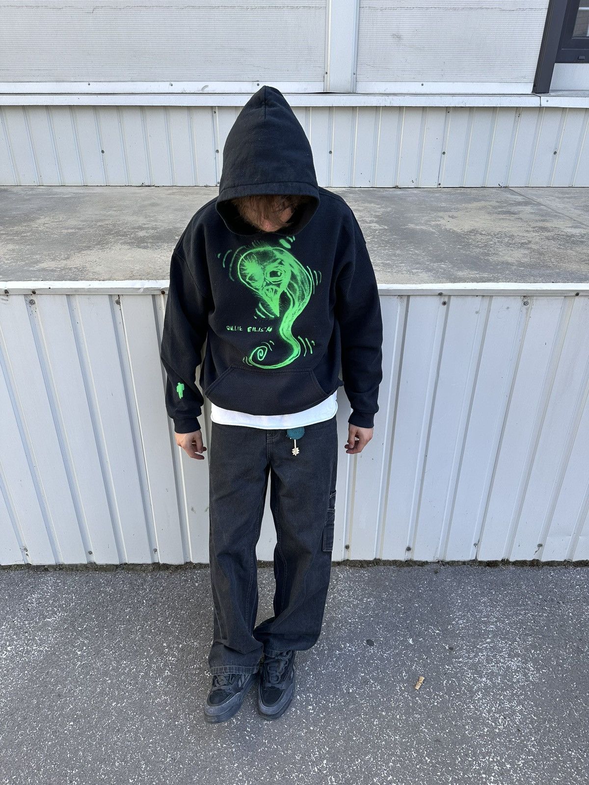 Billie Eilish Billie Eilish 2019 Alien Hoodie Size US L / EU 52-54 / 3 - 2 Thumbnail